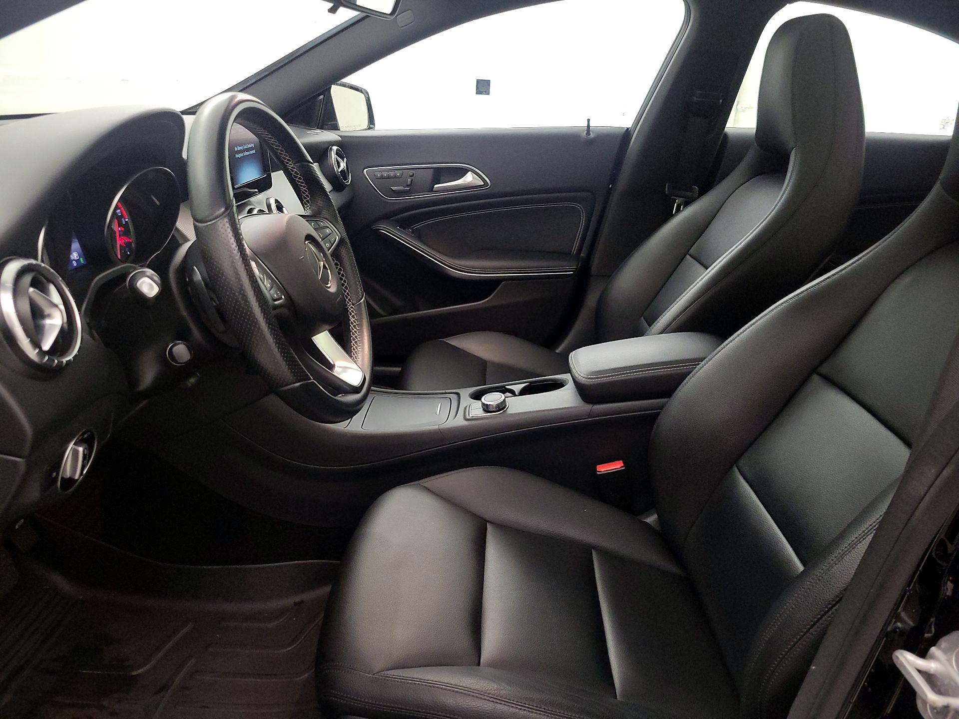 Thumbnail: 2015 Mercedes-Benz CLA - 11