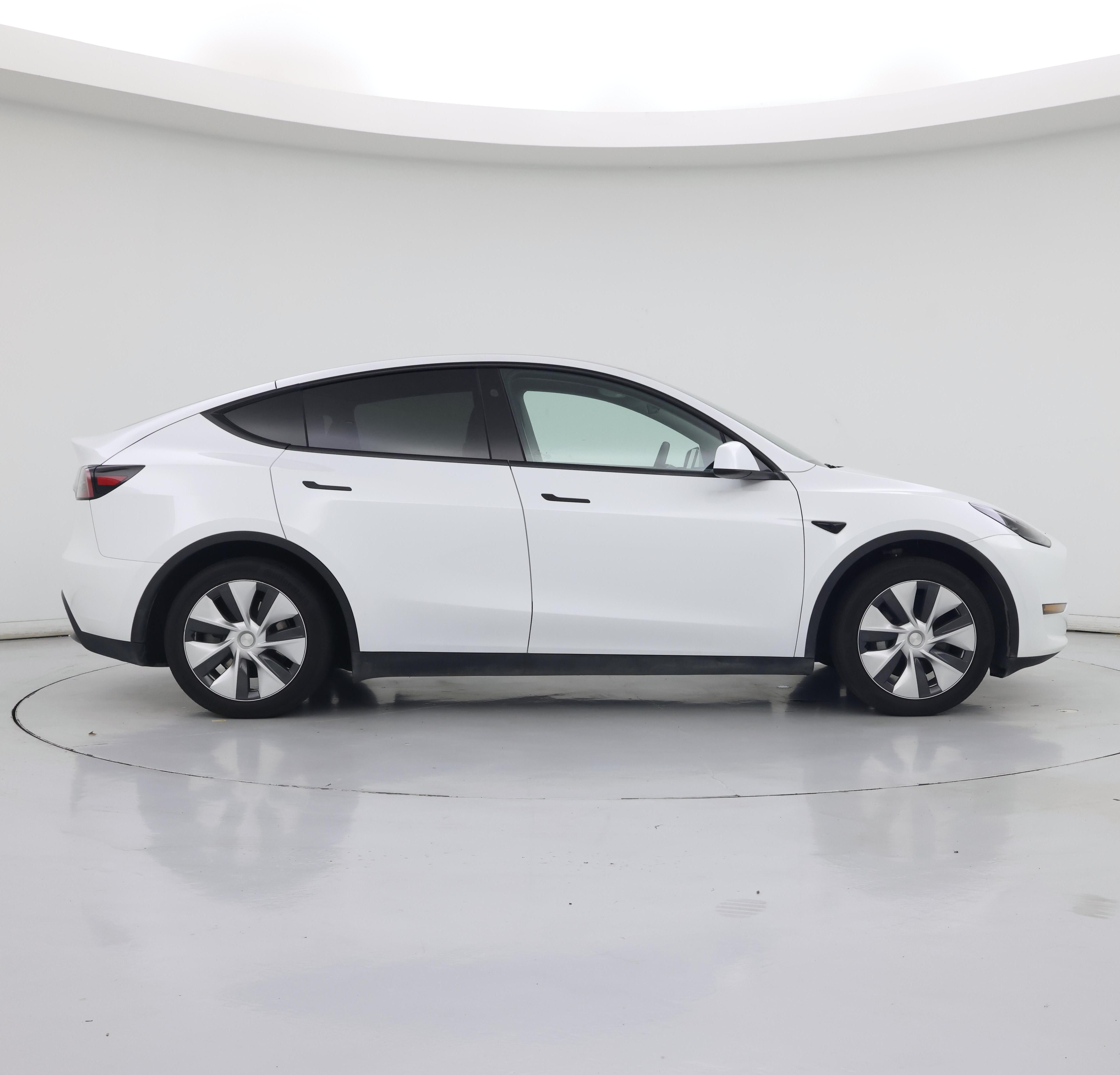 Thumbnail: 2023 Tesla Model Y - 7