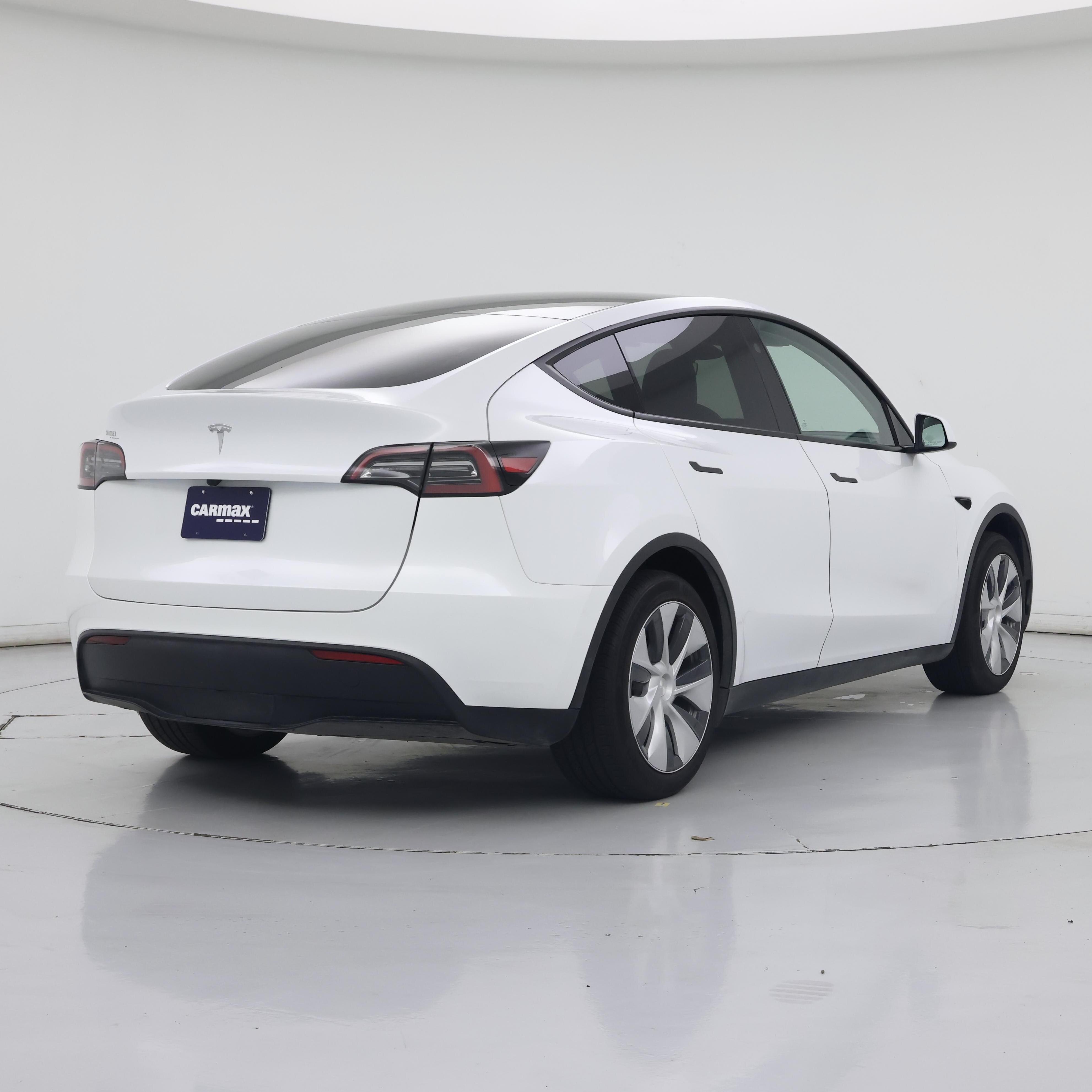Thumbnail: 2023 Tesla Model Y - 8