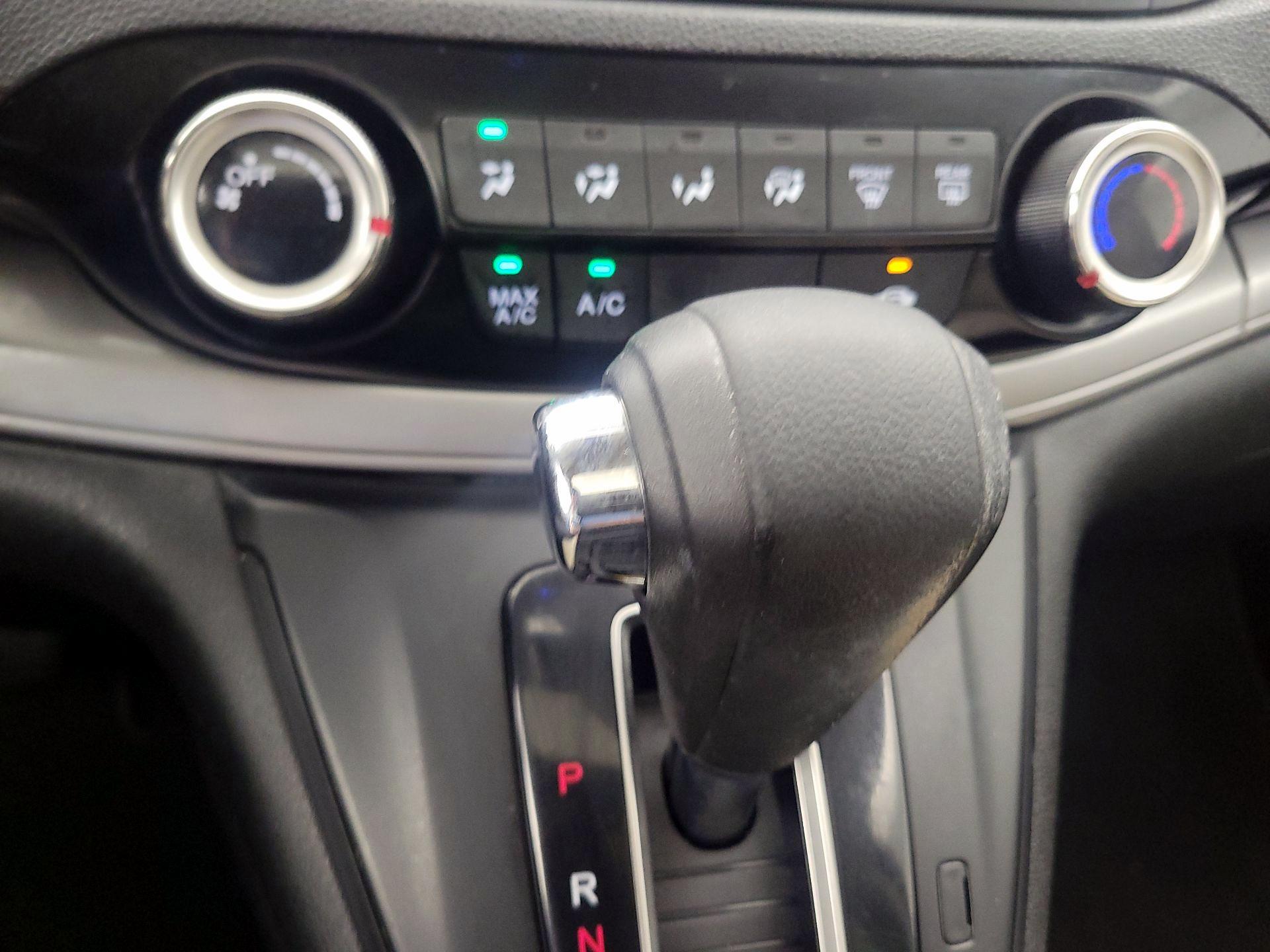 Thumbnail: 2015 Honda CR-V - 17
