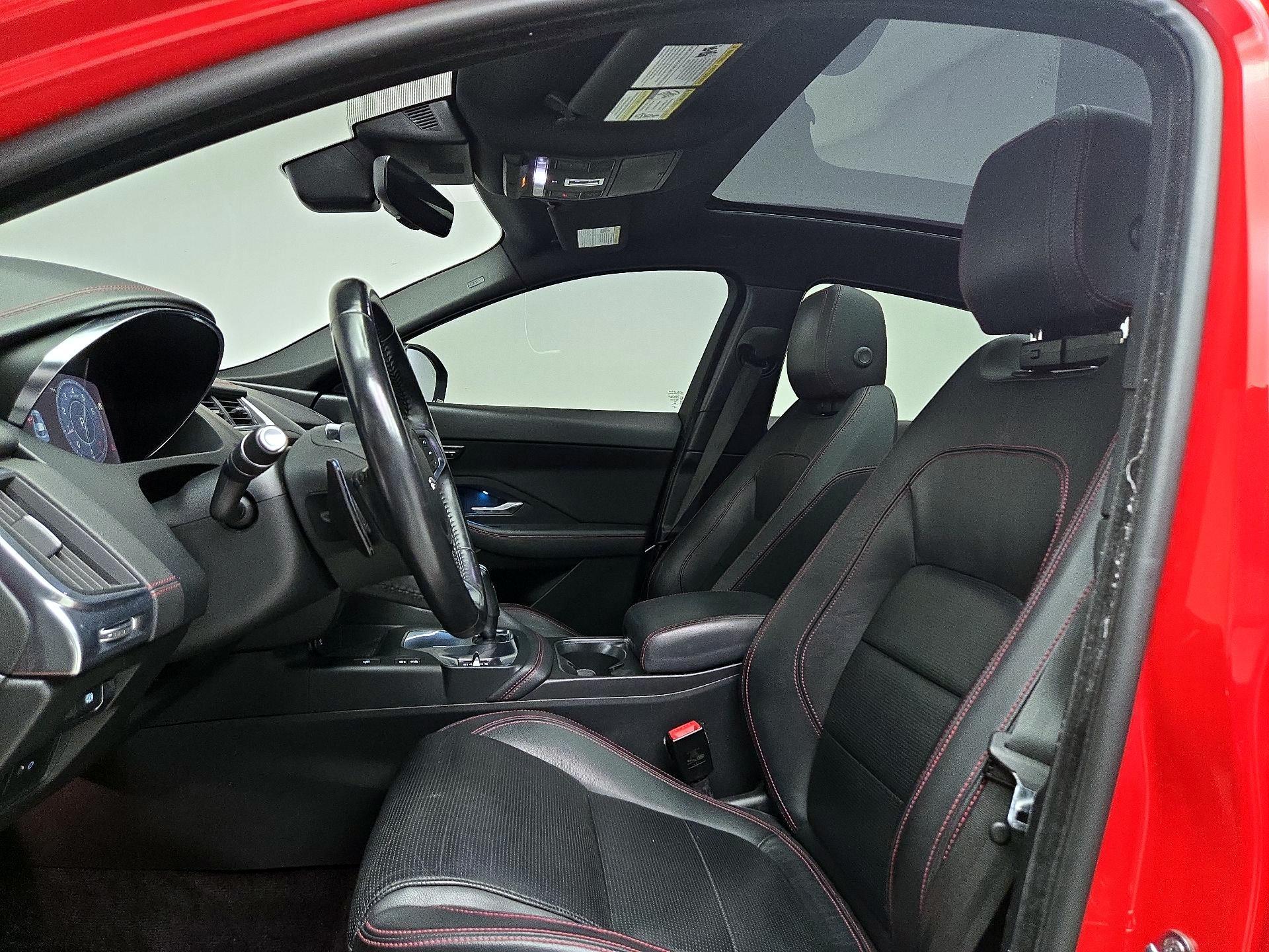 Thumbnail: 2020 Jaguar E-Pace - 11