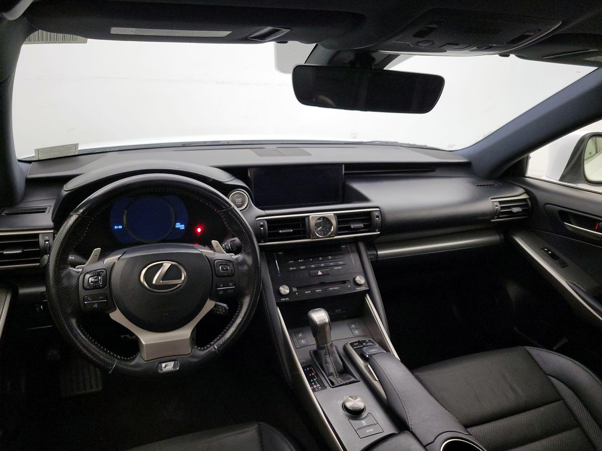 Thumbnail: 2017 Lexus IS - 9