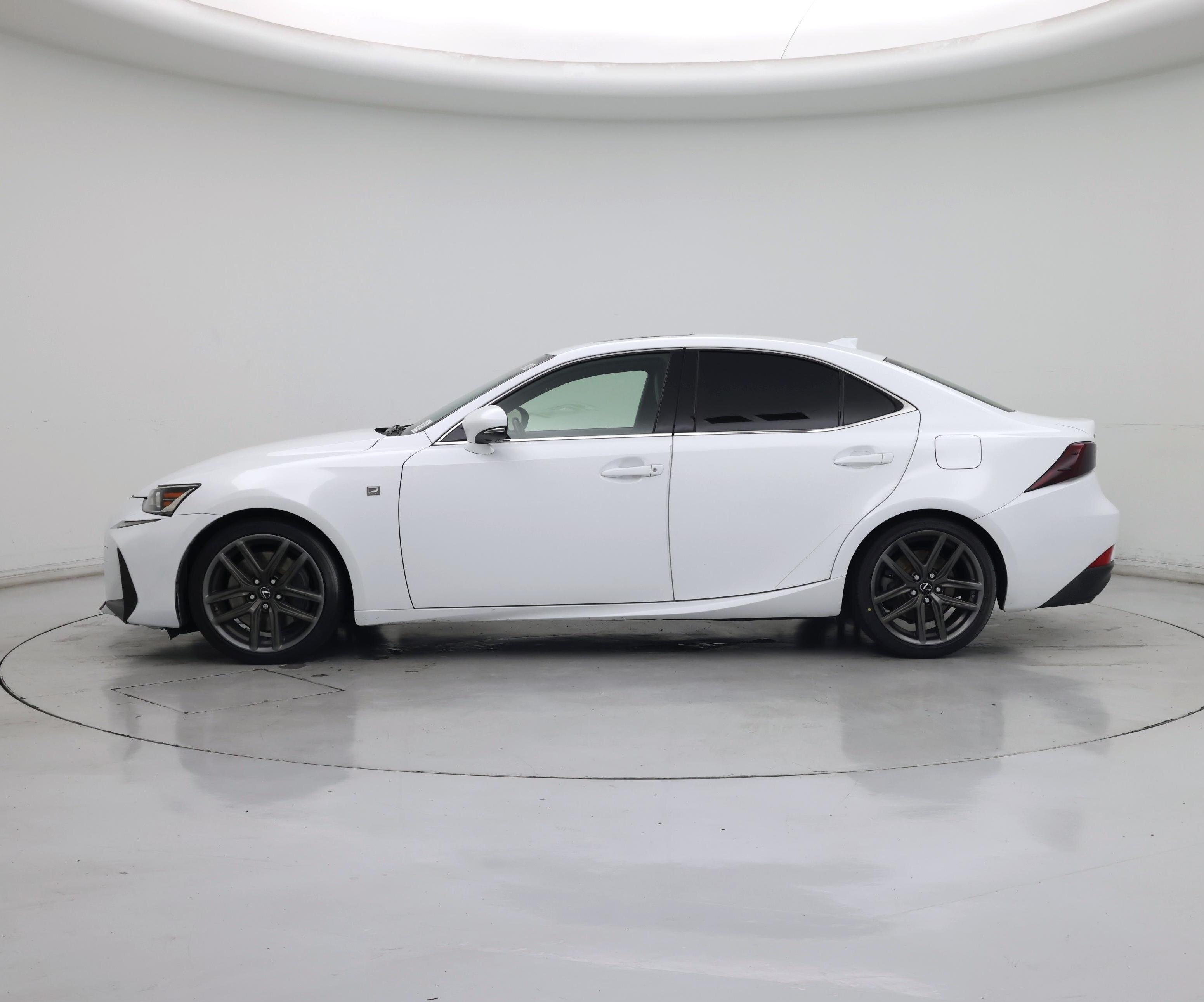 Thumbnail: 2017 Lexus IS - 3