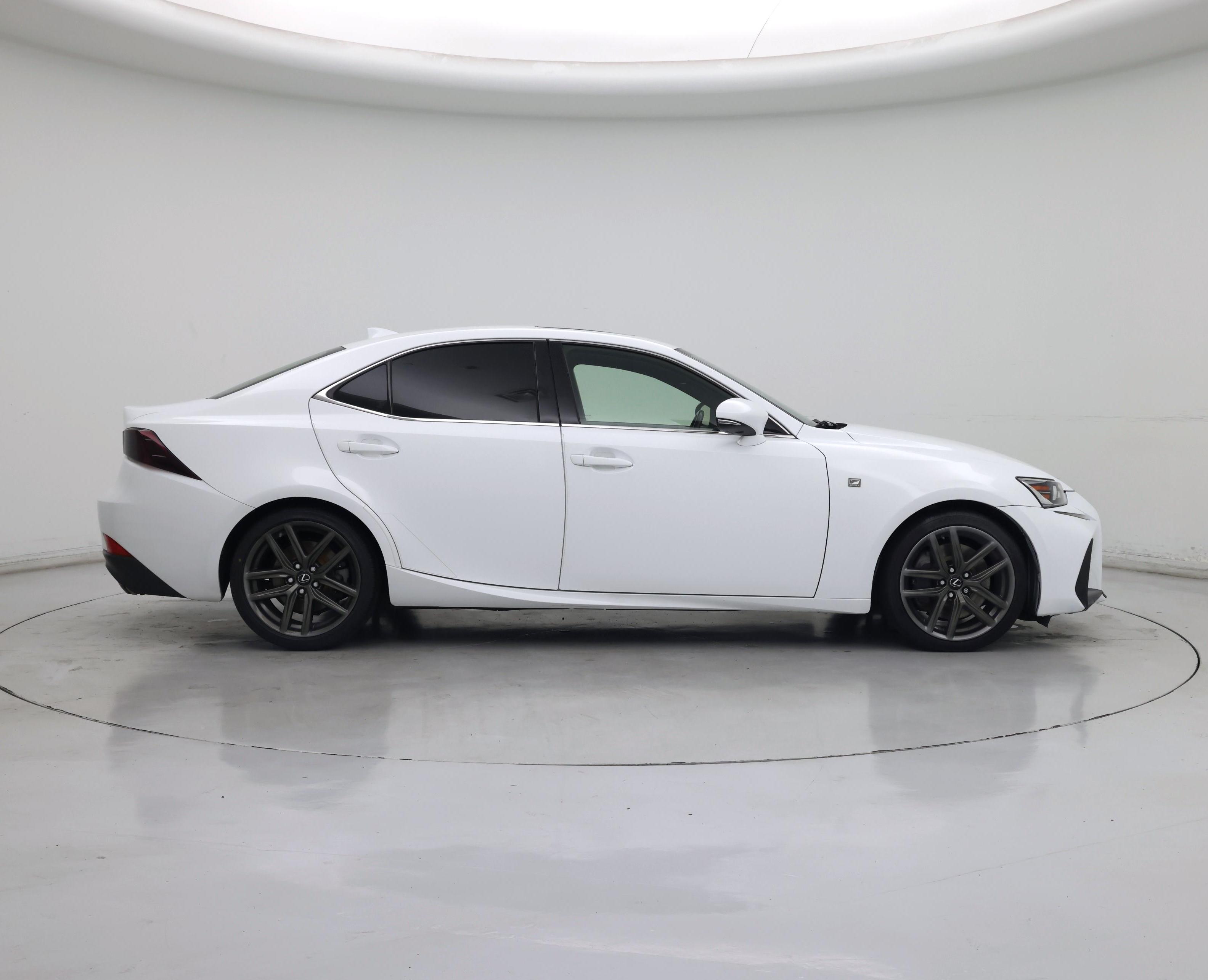 Thumbnail: 2017 Lexus IS - 7