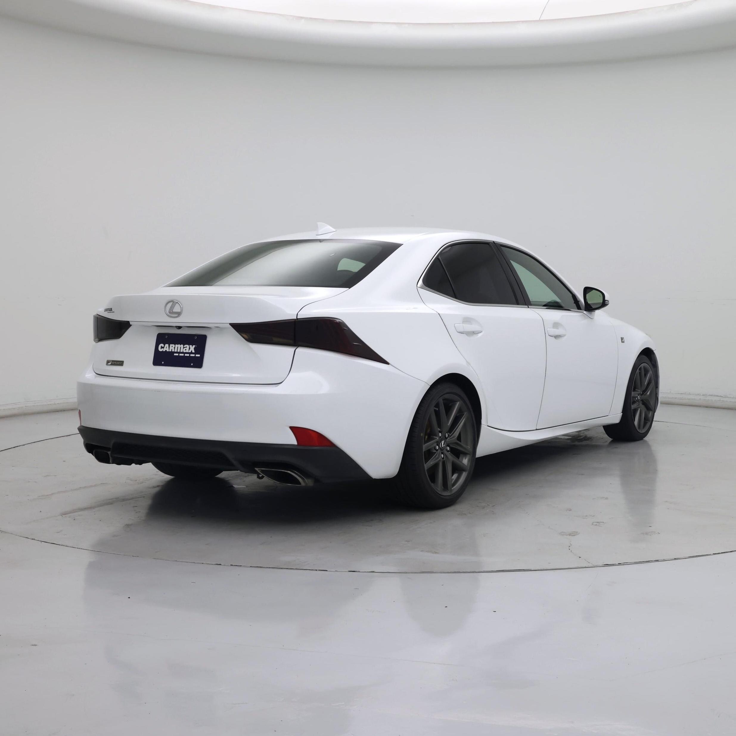 Thumbnail: 2017 Lexus IS - 8