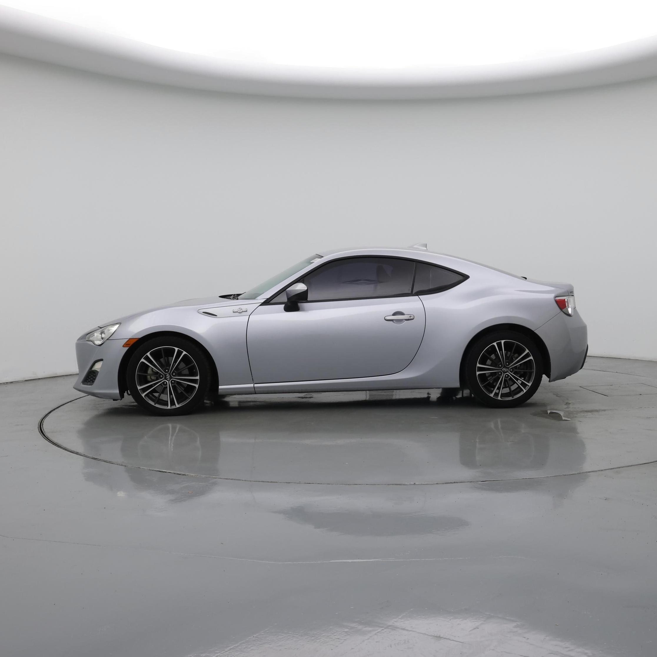 Thumbnail: 2015 Scion FR-S - 3