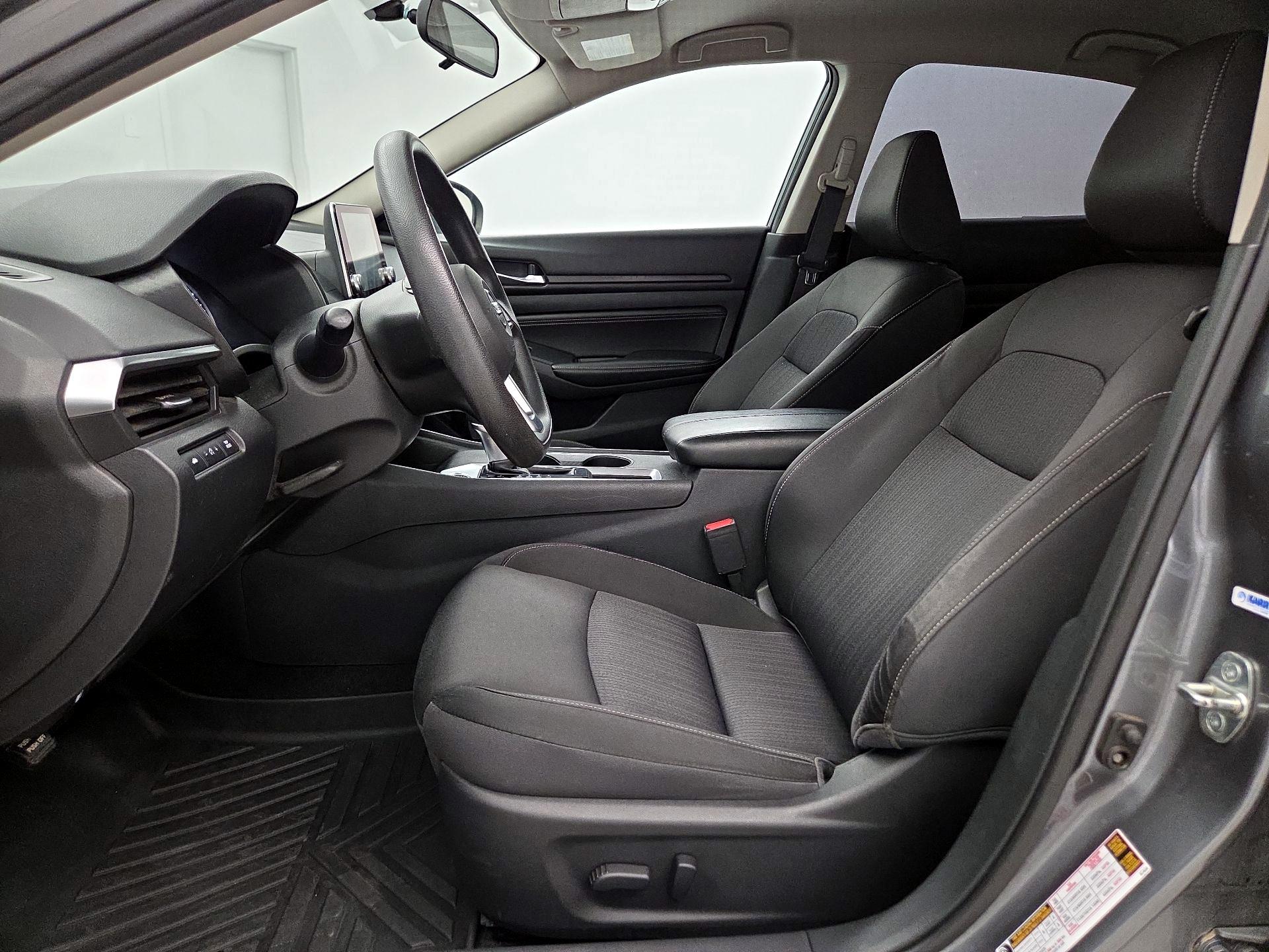 Thumbnail: 2019 Nissan Altima - 11