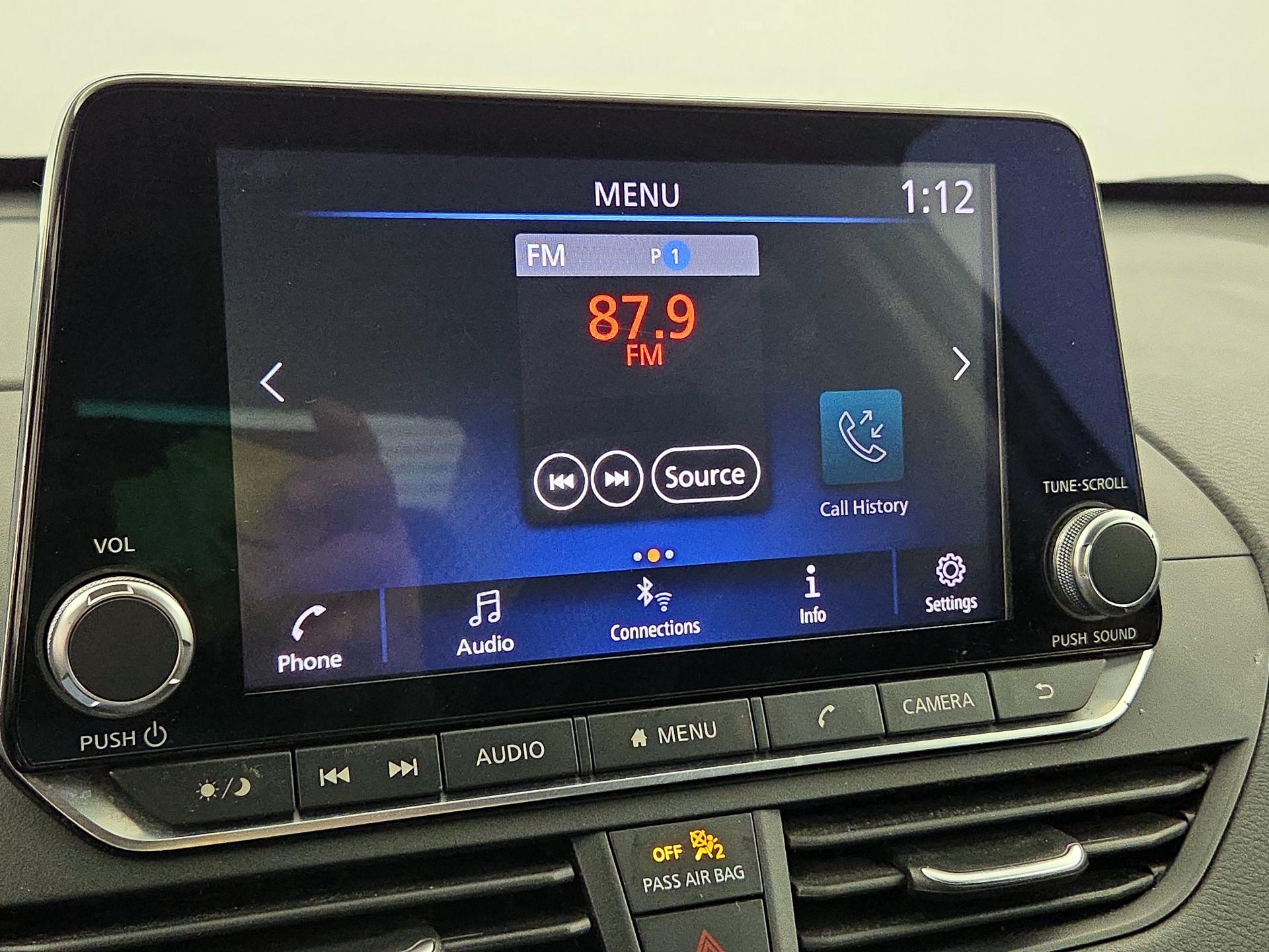 Thumbnail: 2019 Nissan Altima - 15