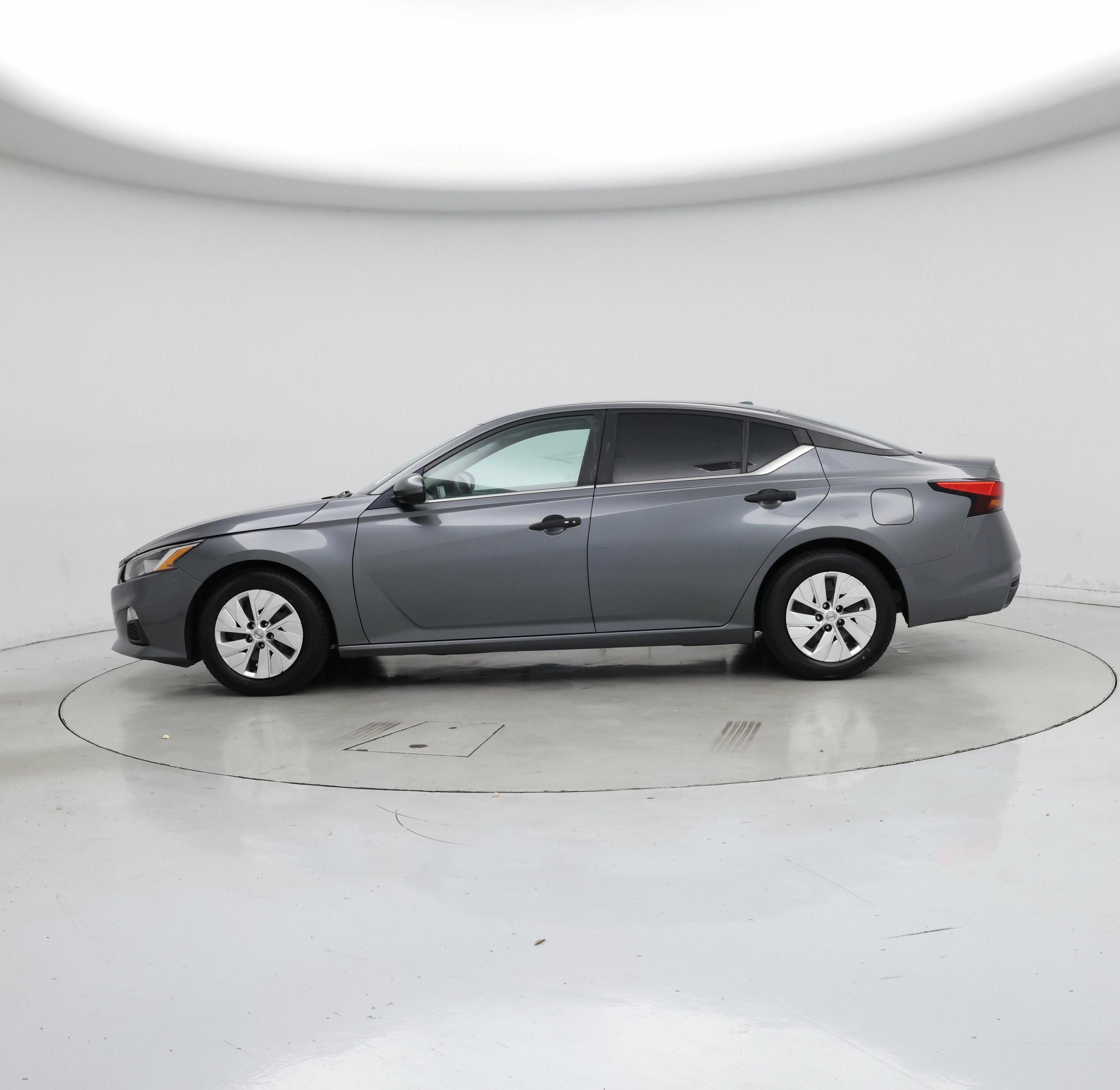 Thumbnail: 2019 Nissan Altima - 3