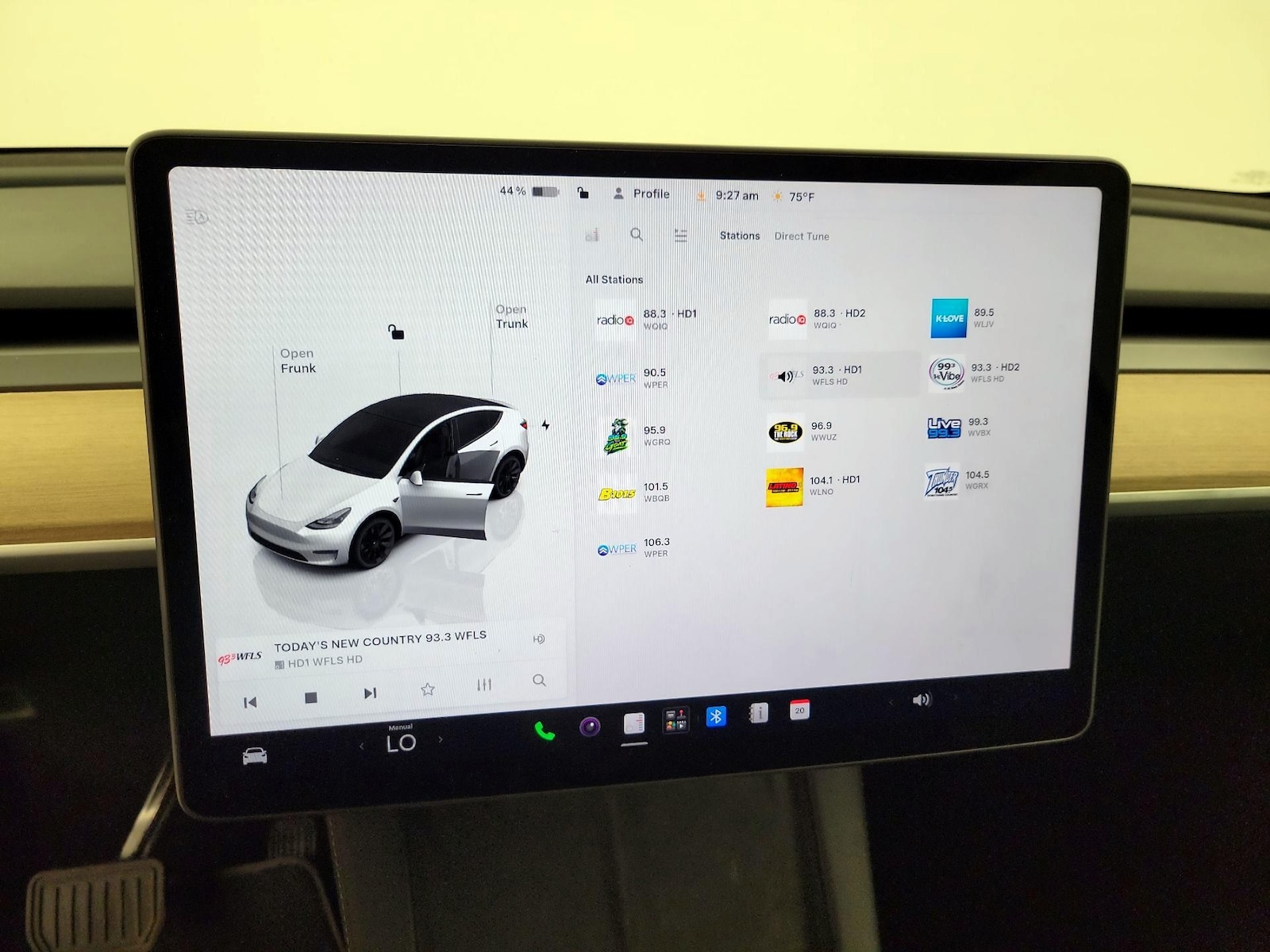 2024 Tesla Model Y Long Range - Photo 16