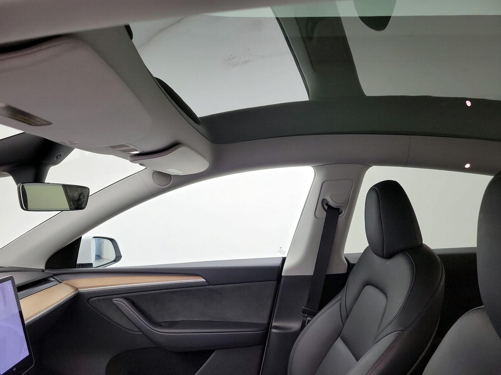 2024 Tesla Model Y Long Range - Photo 20