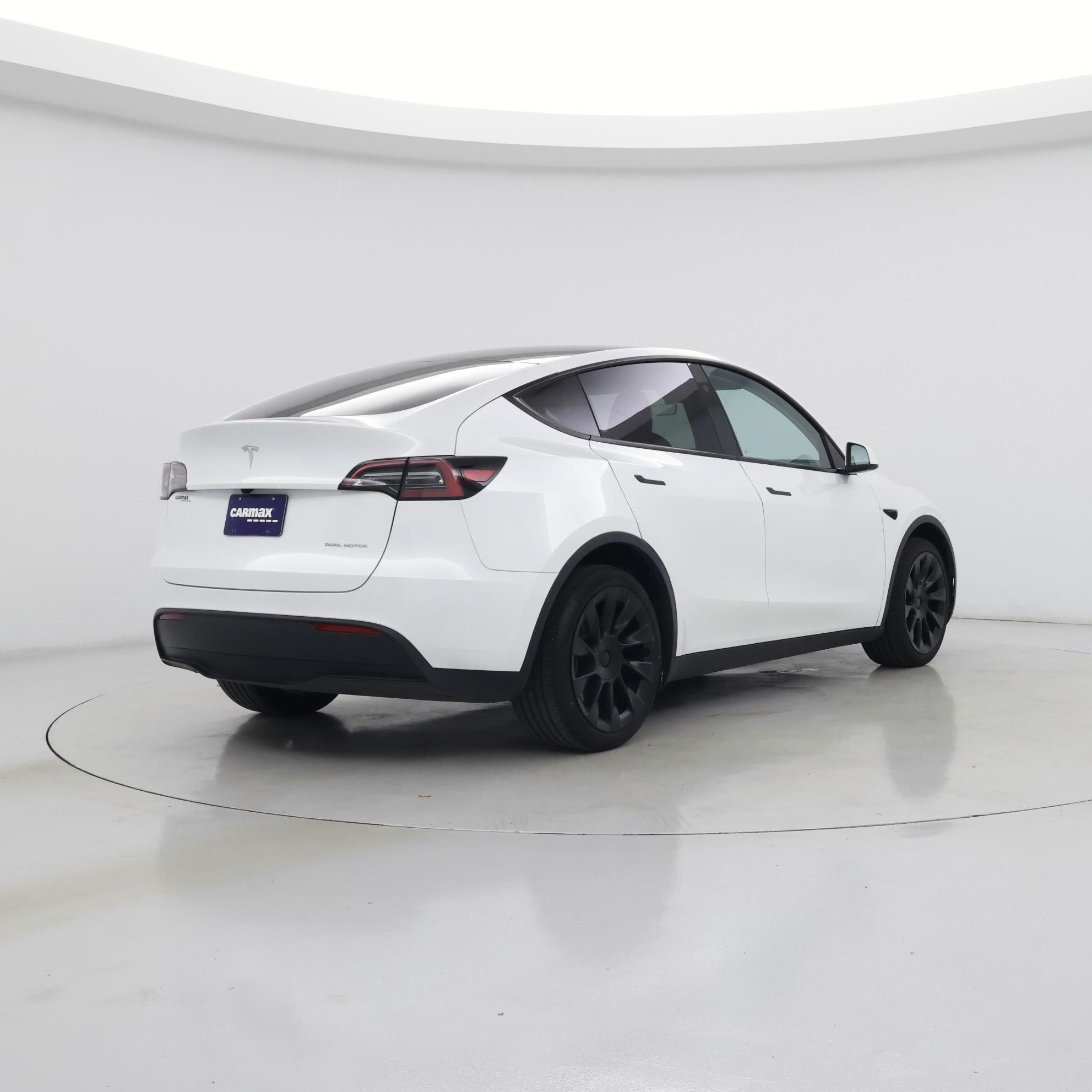 Thumbnail: 2024 Tesla Model Y - 8