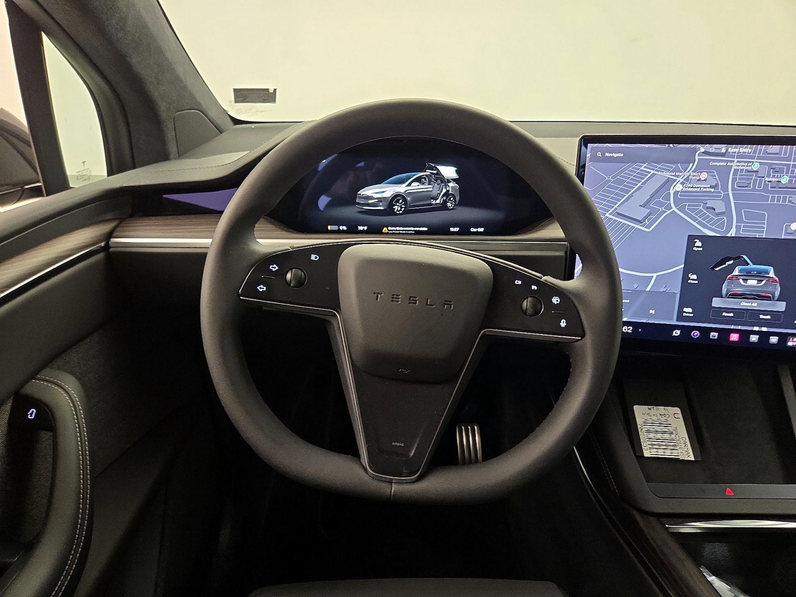 2024 Tesla Model X Long Range - Photo 11