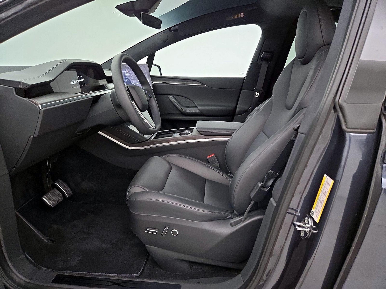 2024 Tesla Model X Long Range - Photo 12