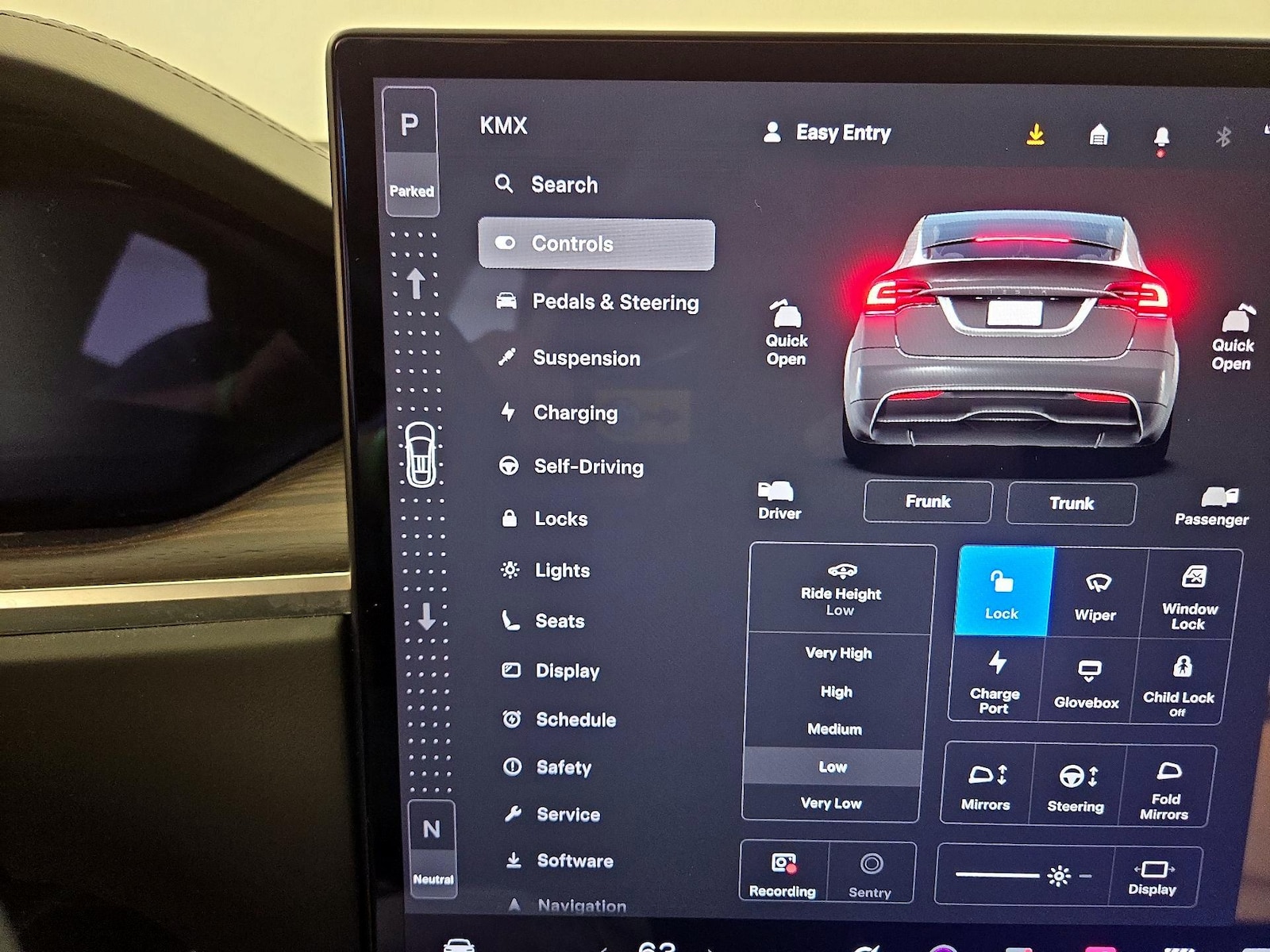 2024 Tesla Model X Long Range - Photo 18