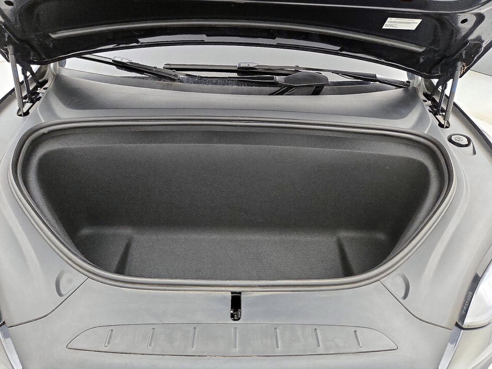 2024 Tesla Model X Long Range - Photo 21