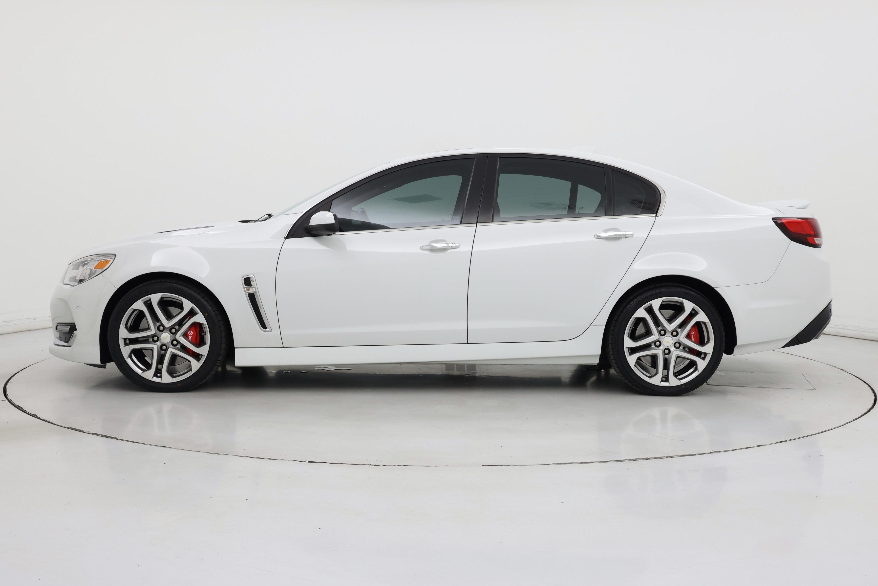 Thumbnail: 2016 Chevrolet  - 3