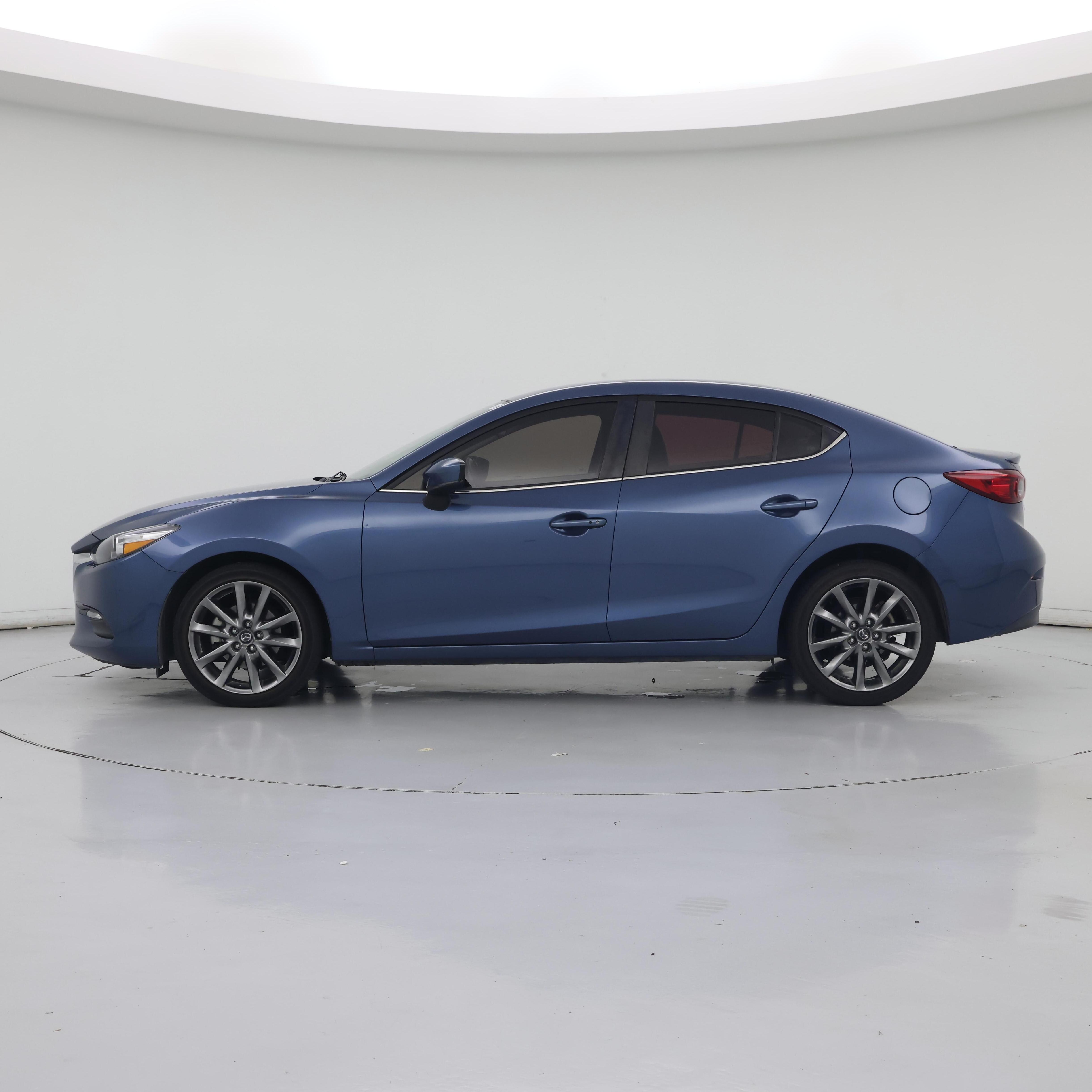 Thumbnail: 2018 Mazda Mazda3 - 3