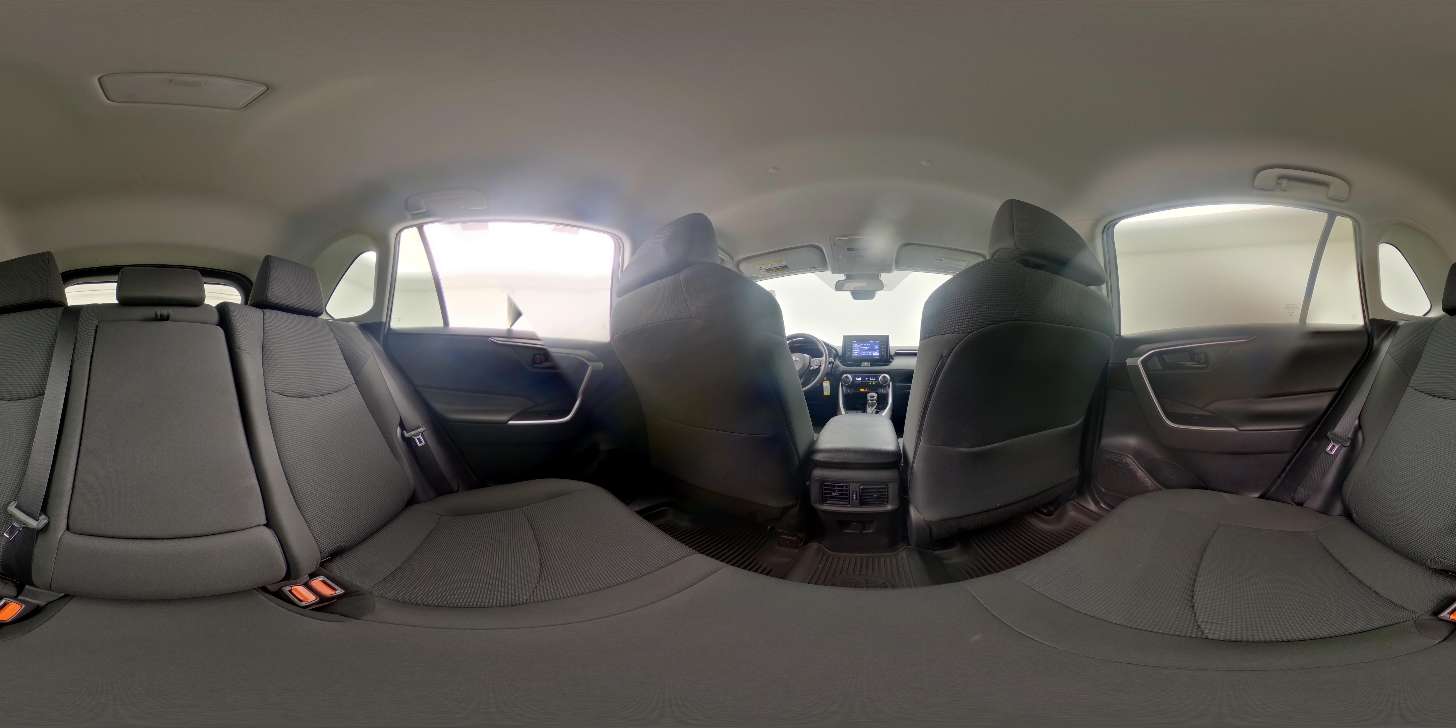 2022 Toyota RAV4 LE - Photo 26