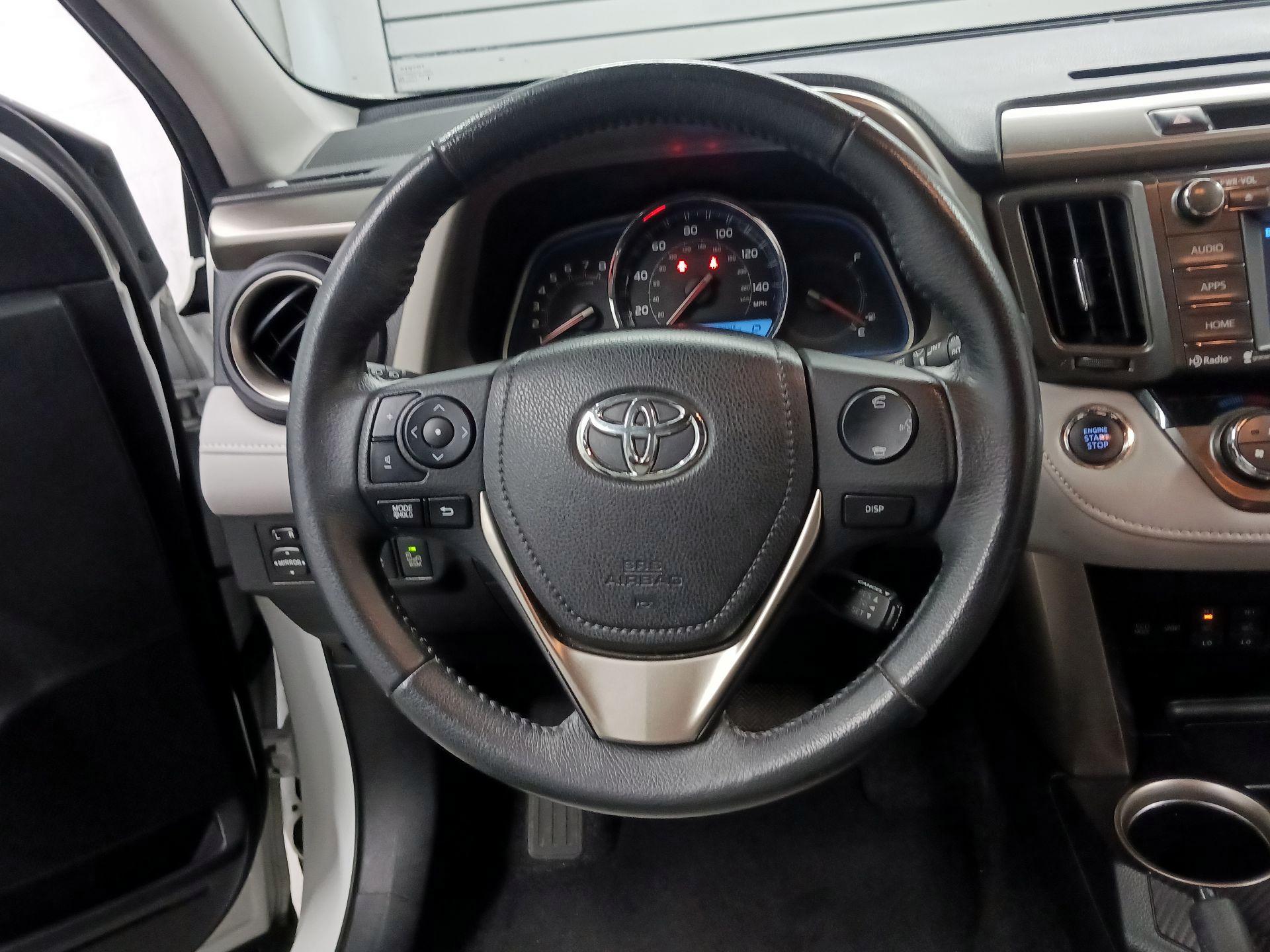 Thumbnail: 2014 Toyota RAV4 - 10