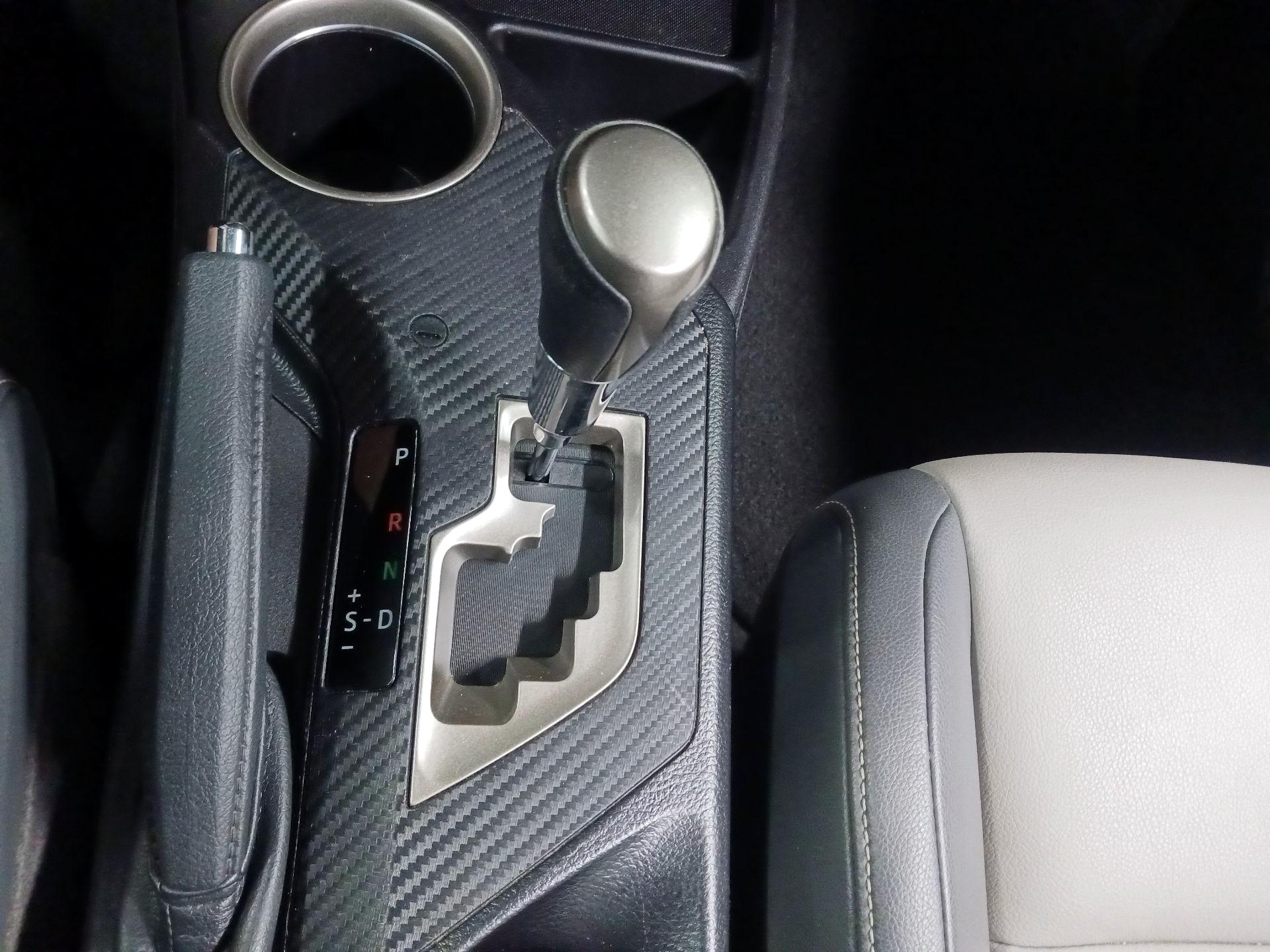 Thumbnail: 2014 Toyota RAV4 - 16