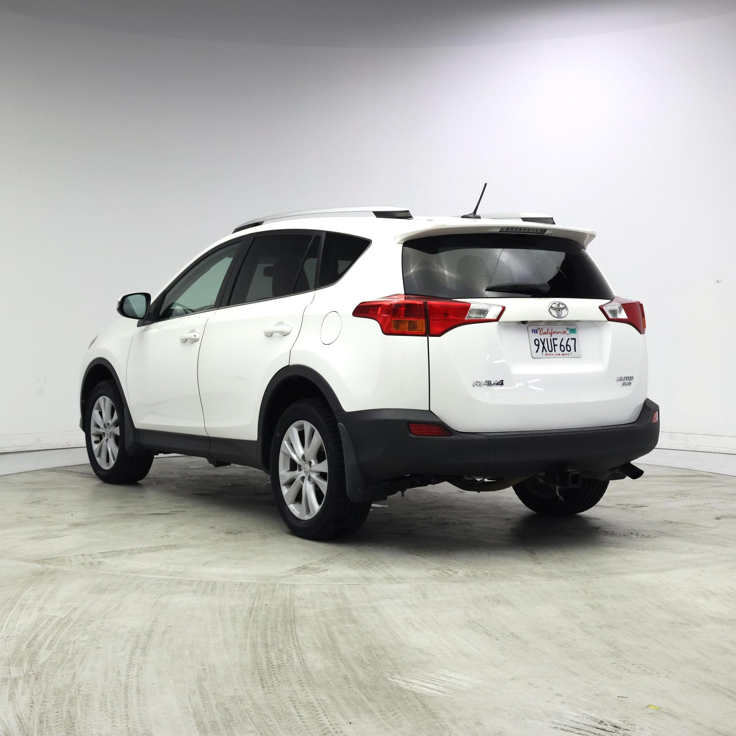 Thumbnail: 2014 Toyota RAV4 - 2
