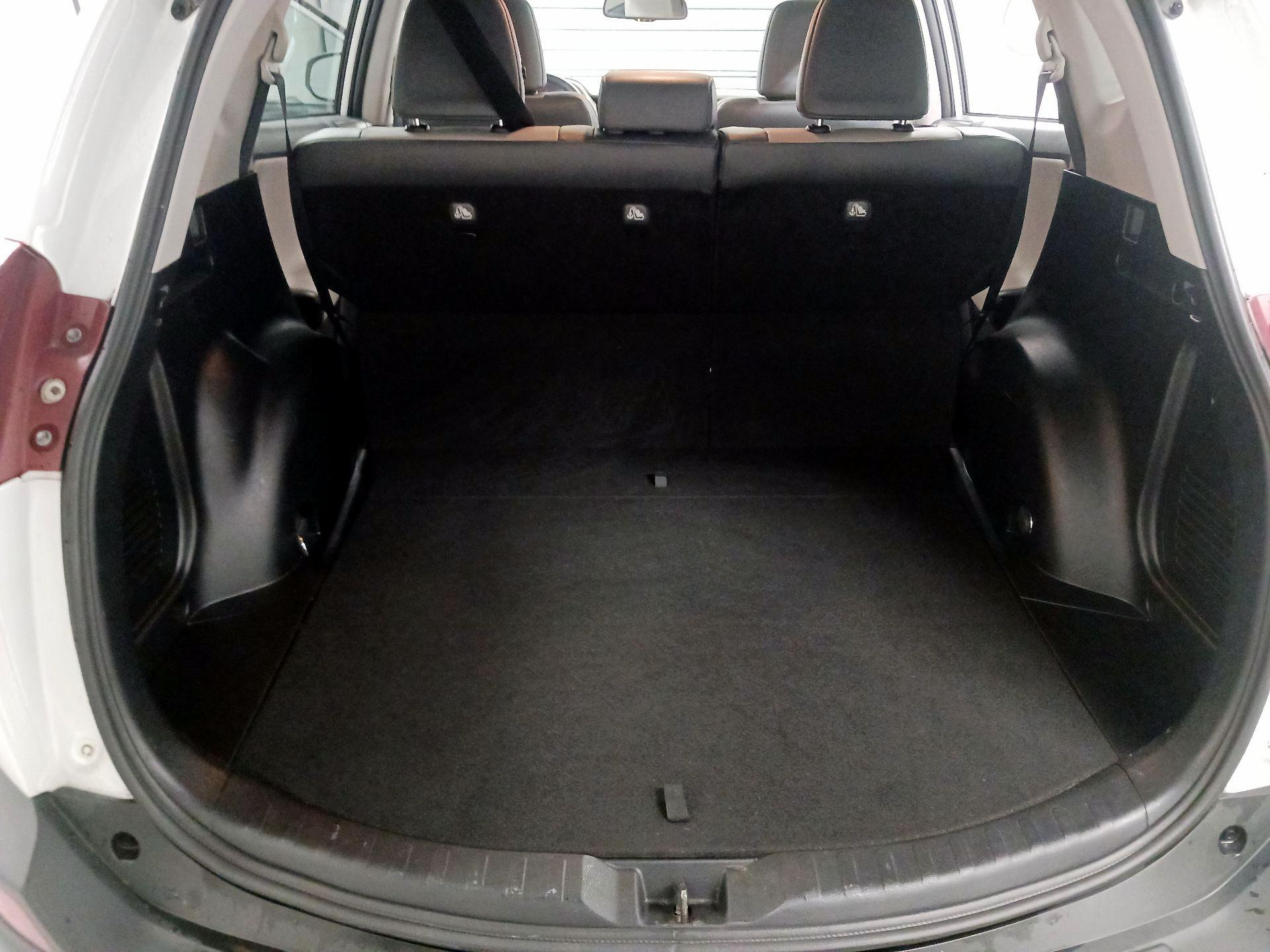 Thumbnail: 2014 Toyota RAV4 - 20