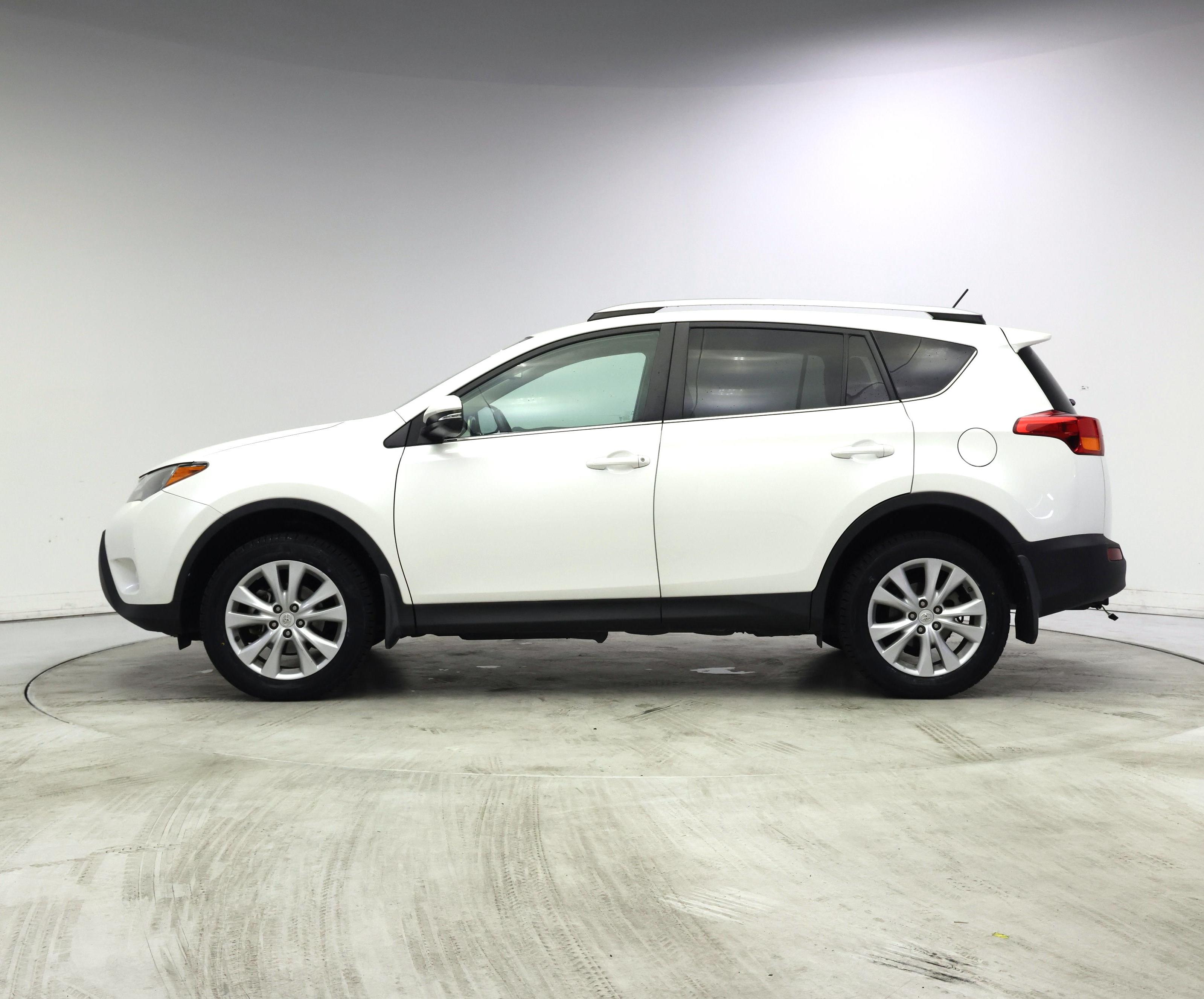 Thumbnail: 2014 Toyota RAV4 - 3