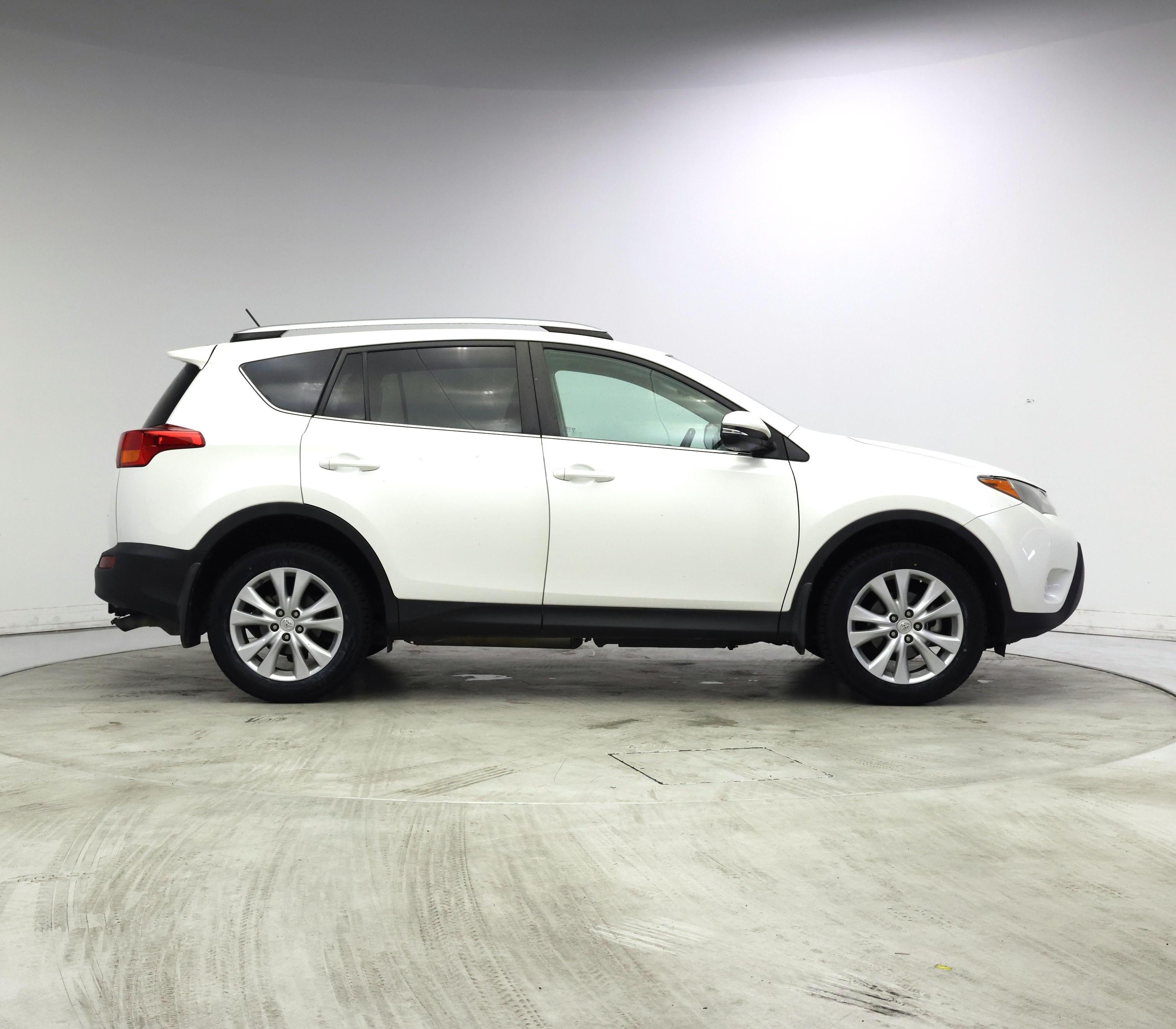 Thumbnail: 2014 Toyota RAV4 - 7