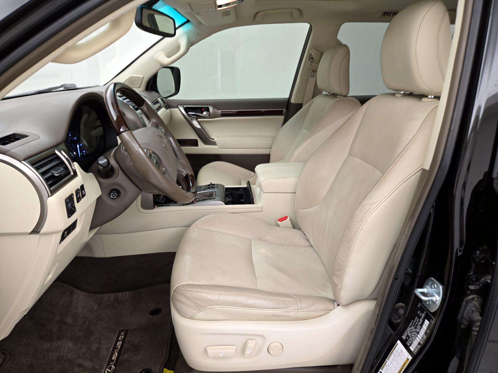Thumbnail: 2019 Lexus GX - 9