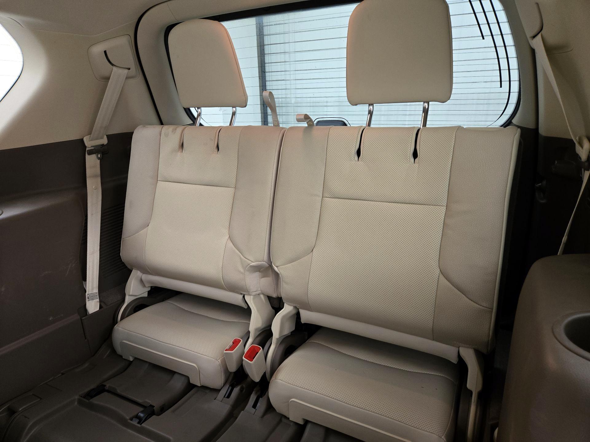 Thumbnail: 2019 Lexus GX - 19