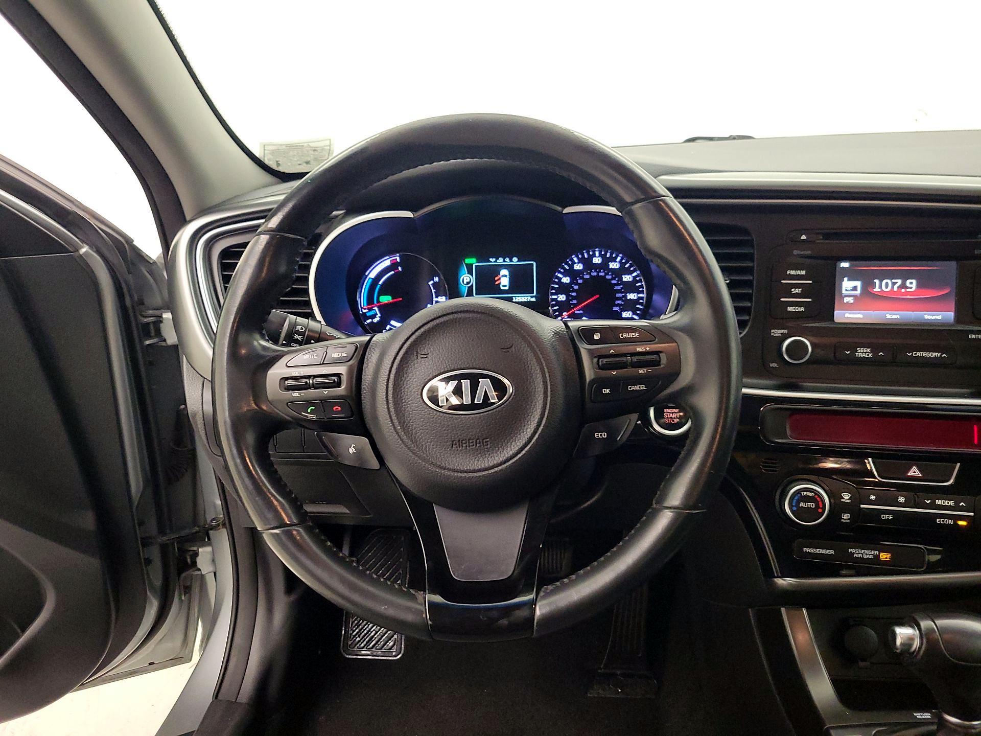 Thumbnail: 2015 Kia Optima - 10