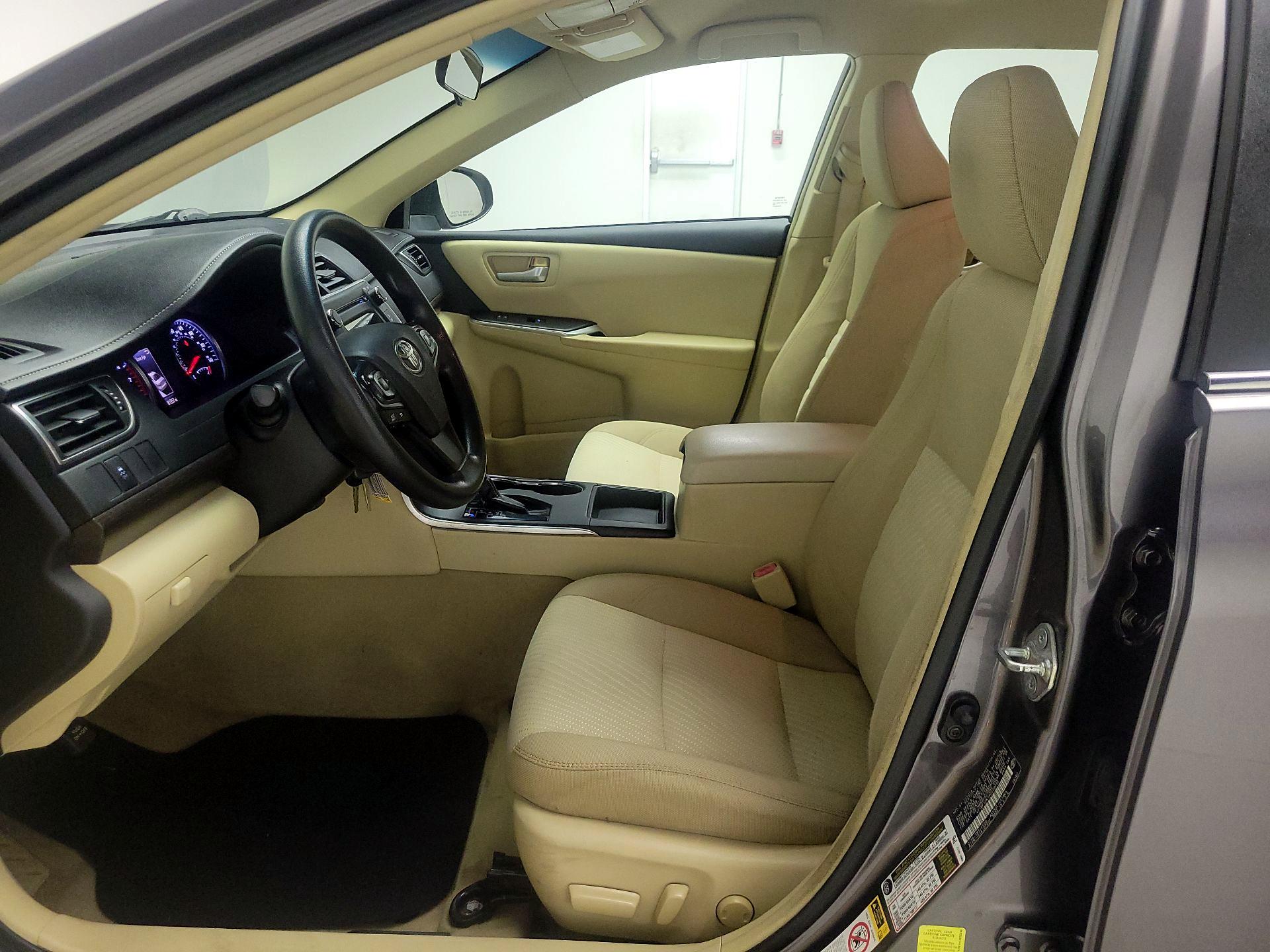 Thumbnail: 2017 Toyota Camry - 11