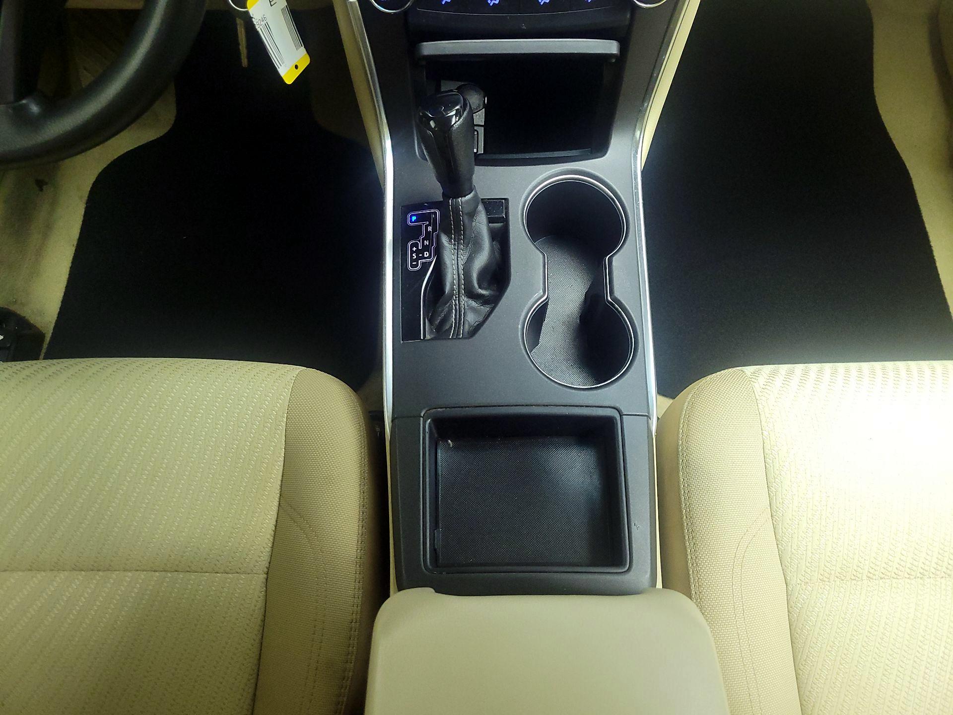 Thumbnail: 2017 Toyota Camry - 17