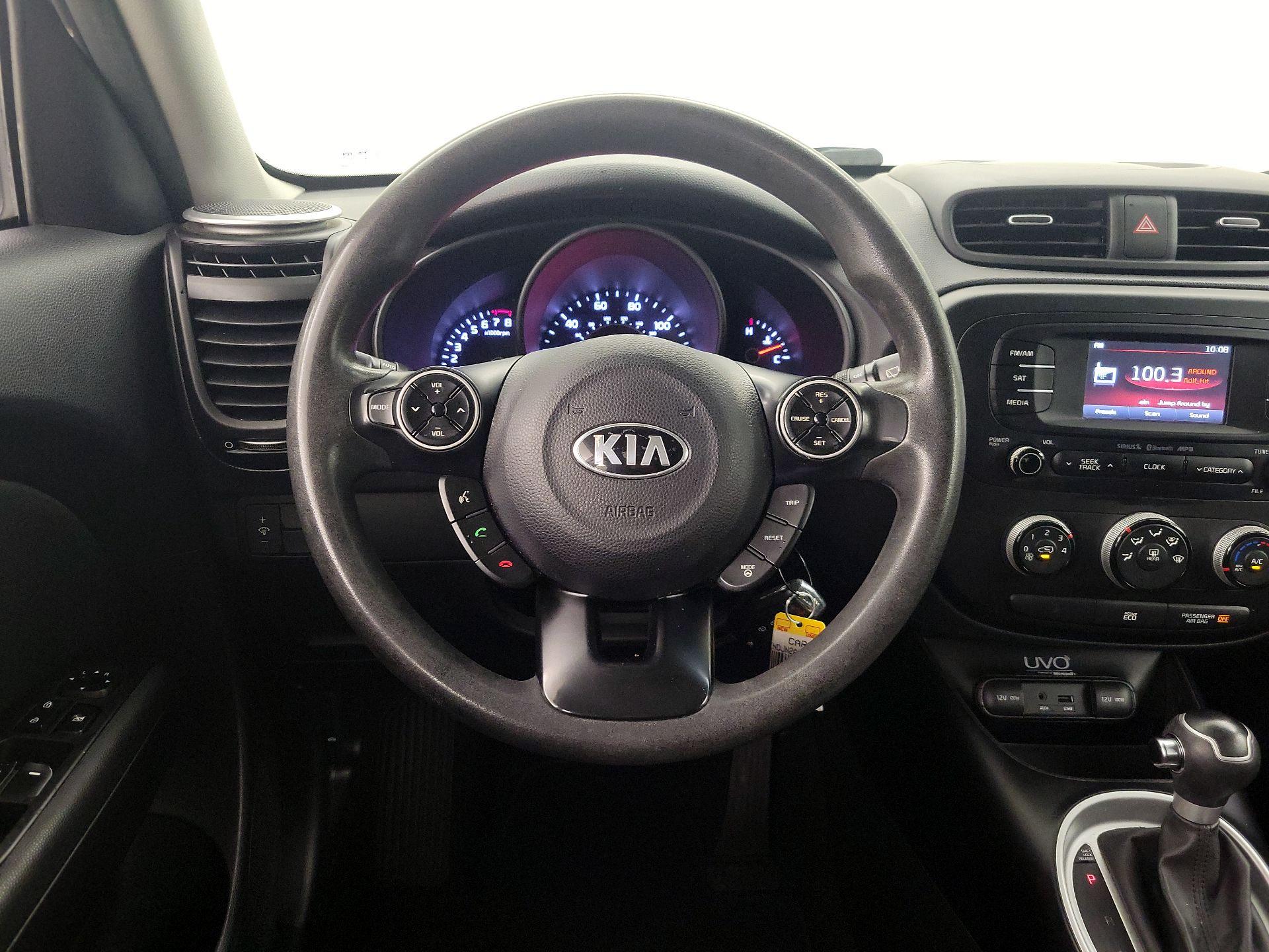 Thumbnail: 2015 Kia Soul - 10