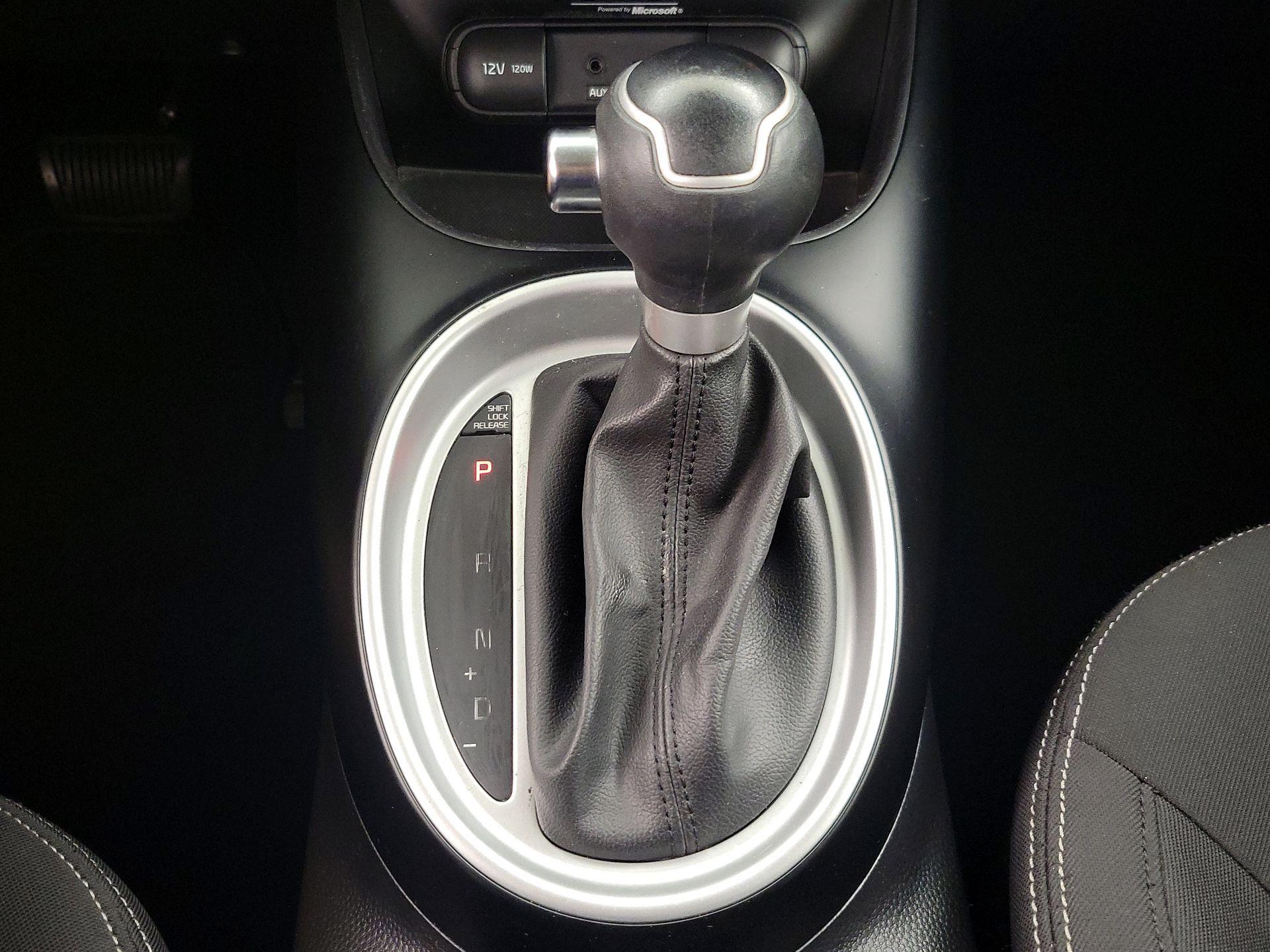 Thumbnail: 2015 Kia Soul - 17