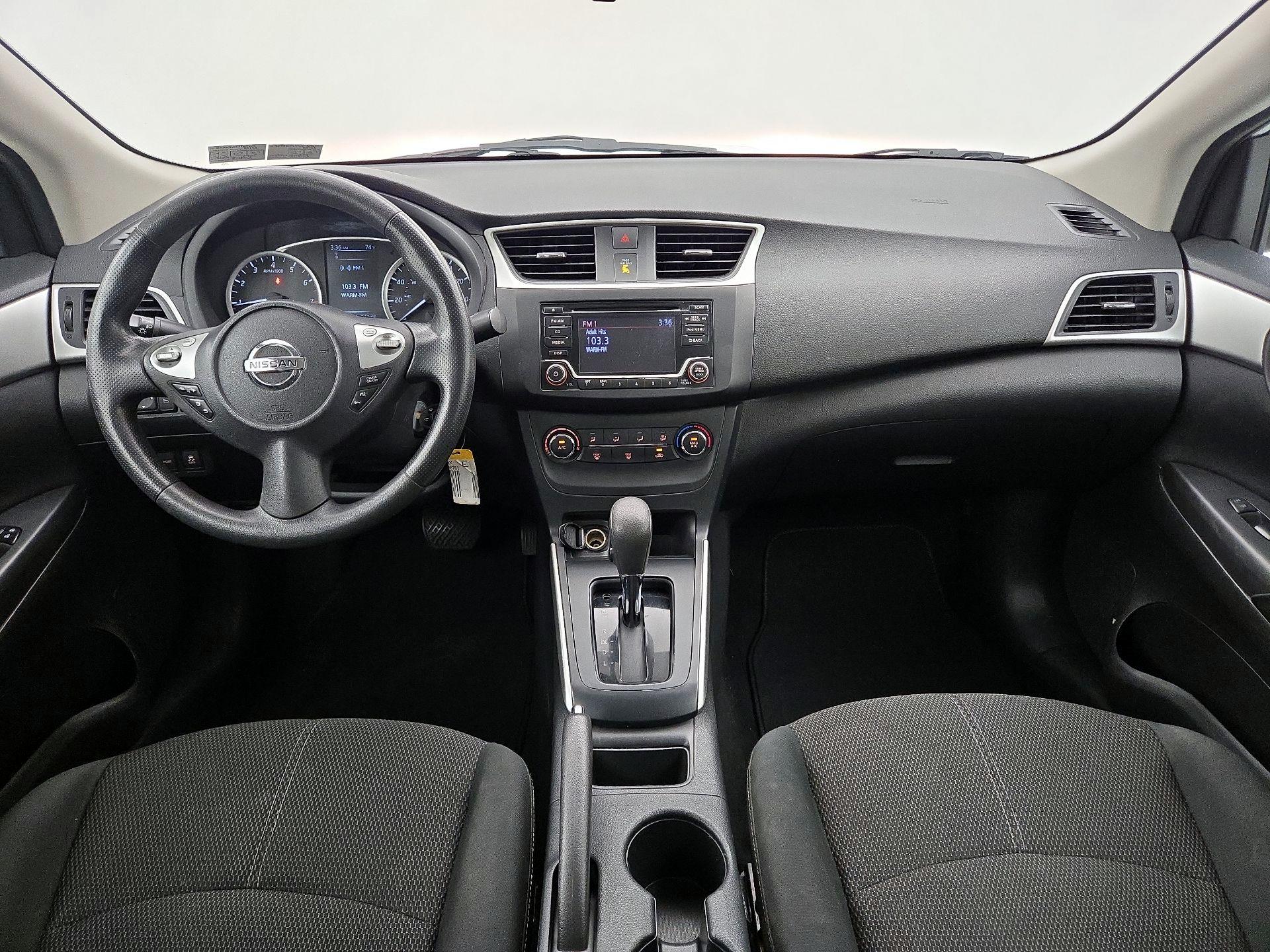Thumbnail: 2018 Nissan Sentra - 9