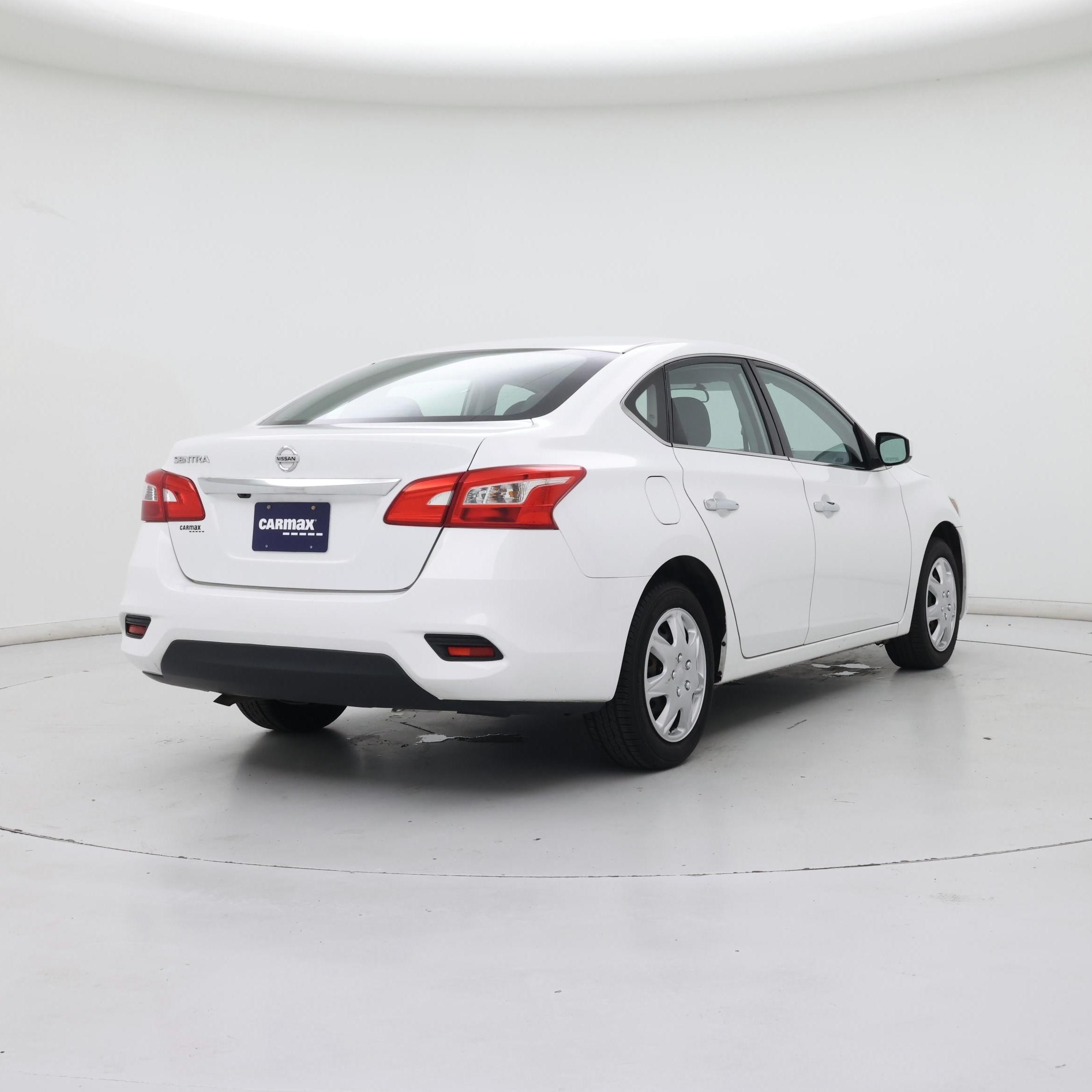 Thumbnail: 2018 Nissan Sentra - 8