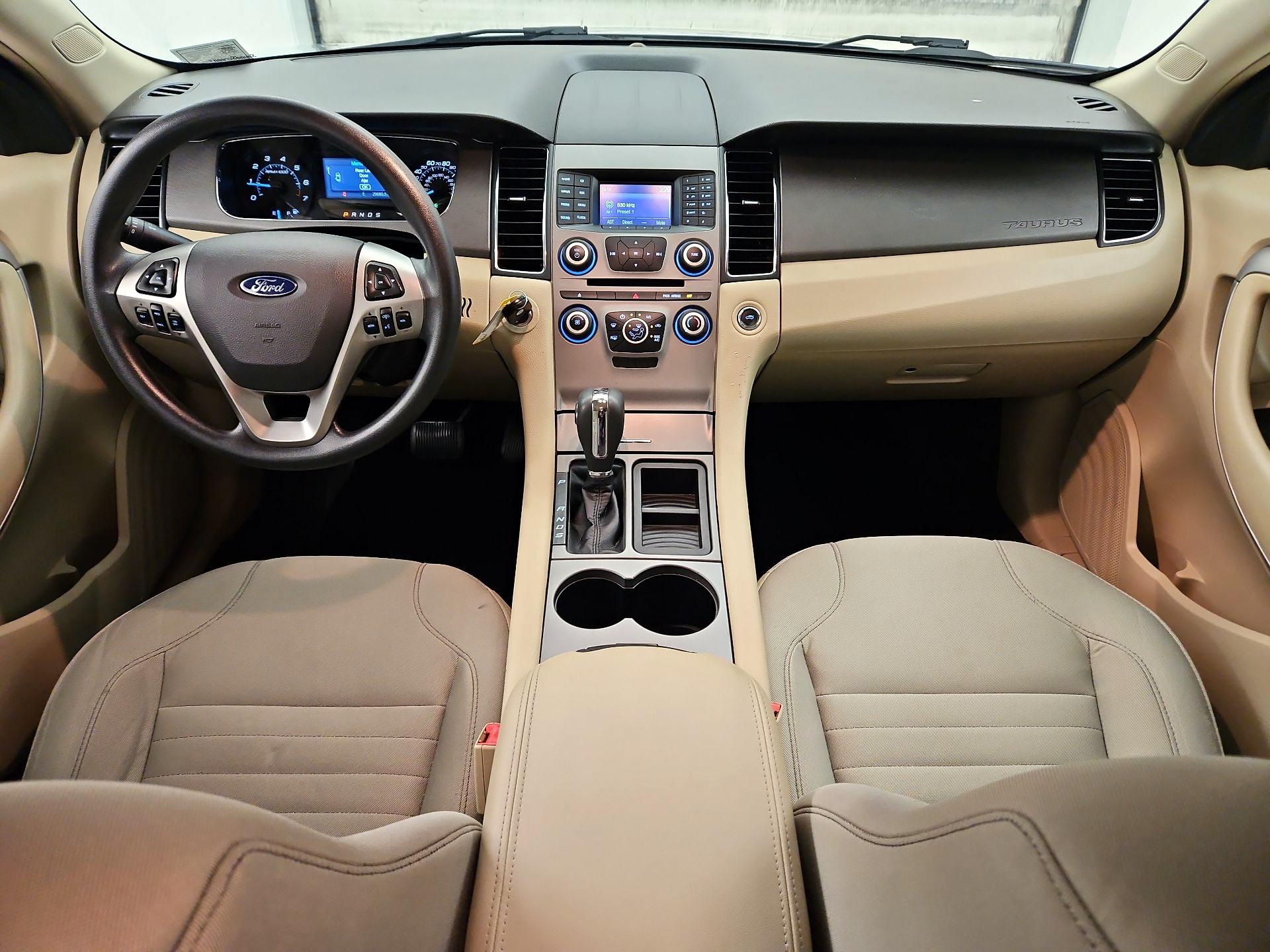 Thumbnail: 2016 Ford Taurus - 9