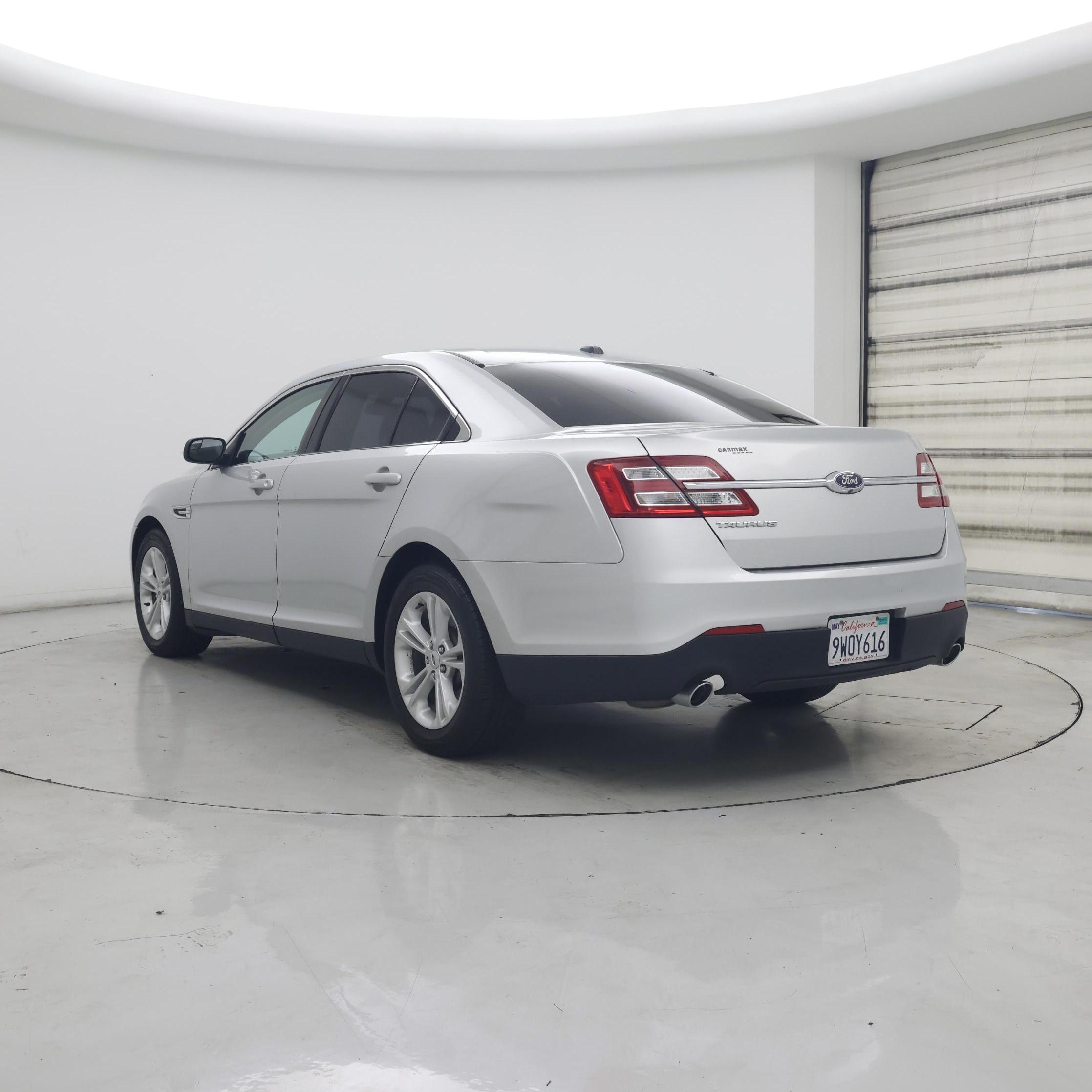 Thumbnail: 2016 Ford Taurus - 2