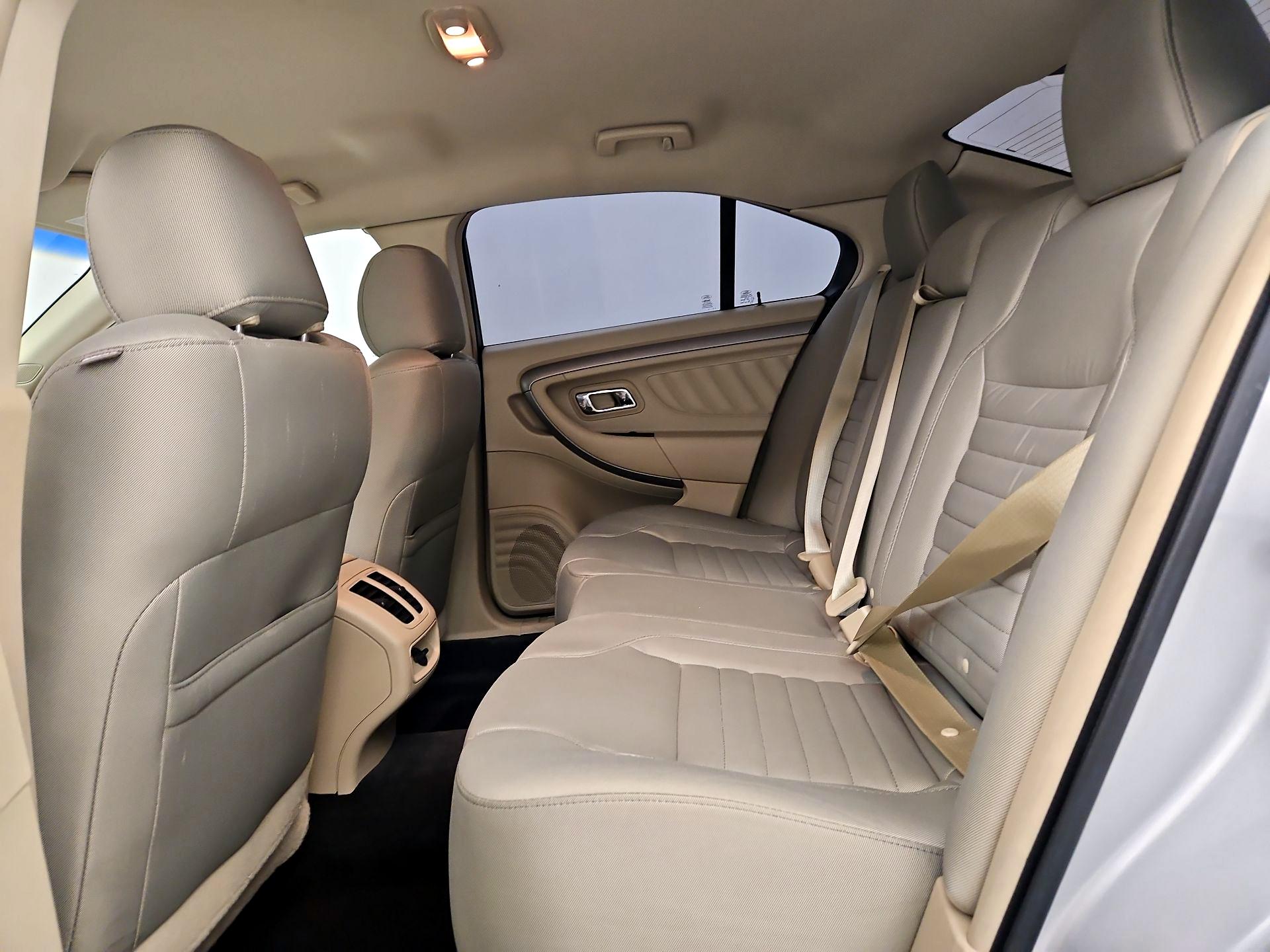 Thumbnail: 2016 Ford Taurus - 19