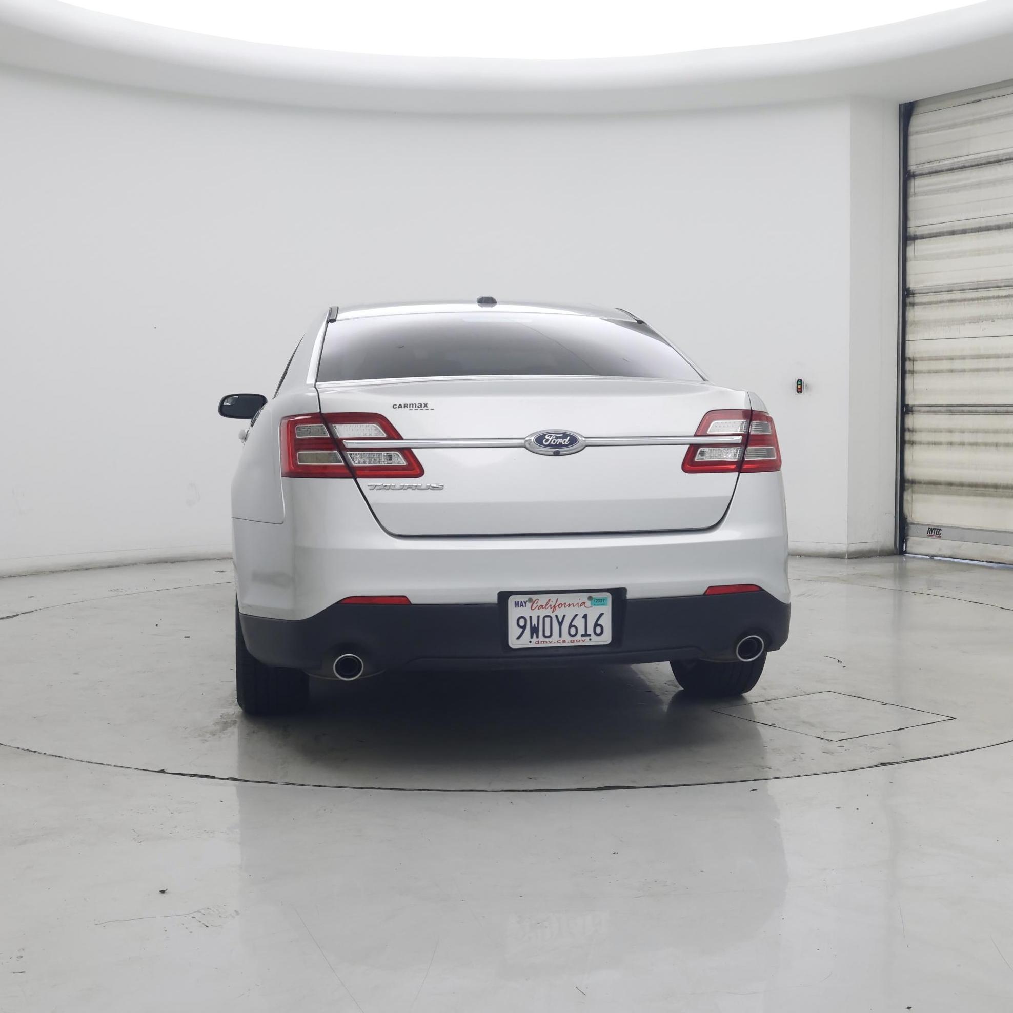 Thumbnail: 2016 Ford Taurus - 6