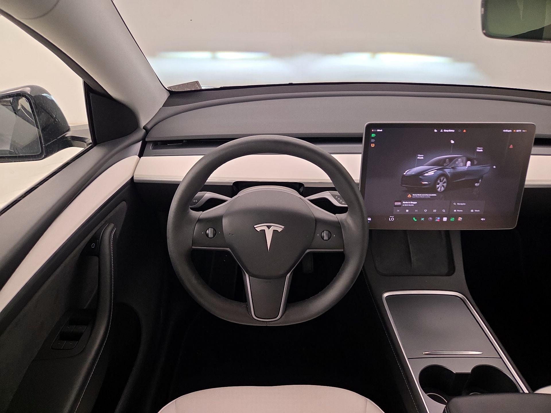 Thumbnail: 2024 Tesla Model Y - 10