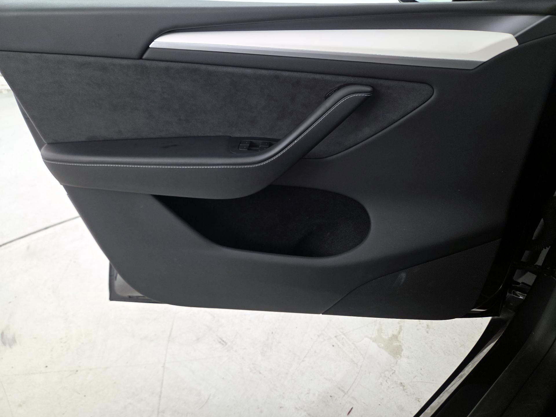 Thumbnail: 2024 Tesla Model Y - 12