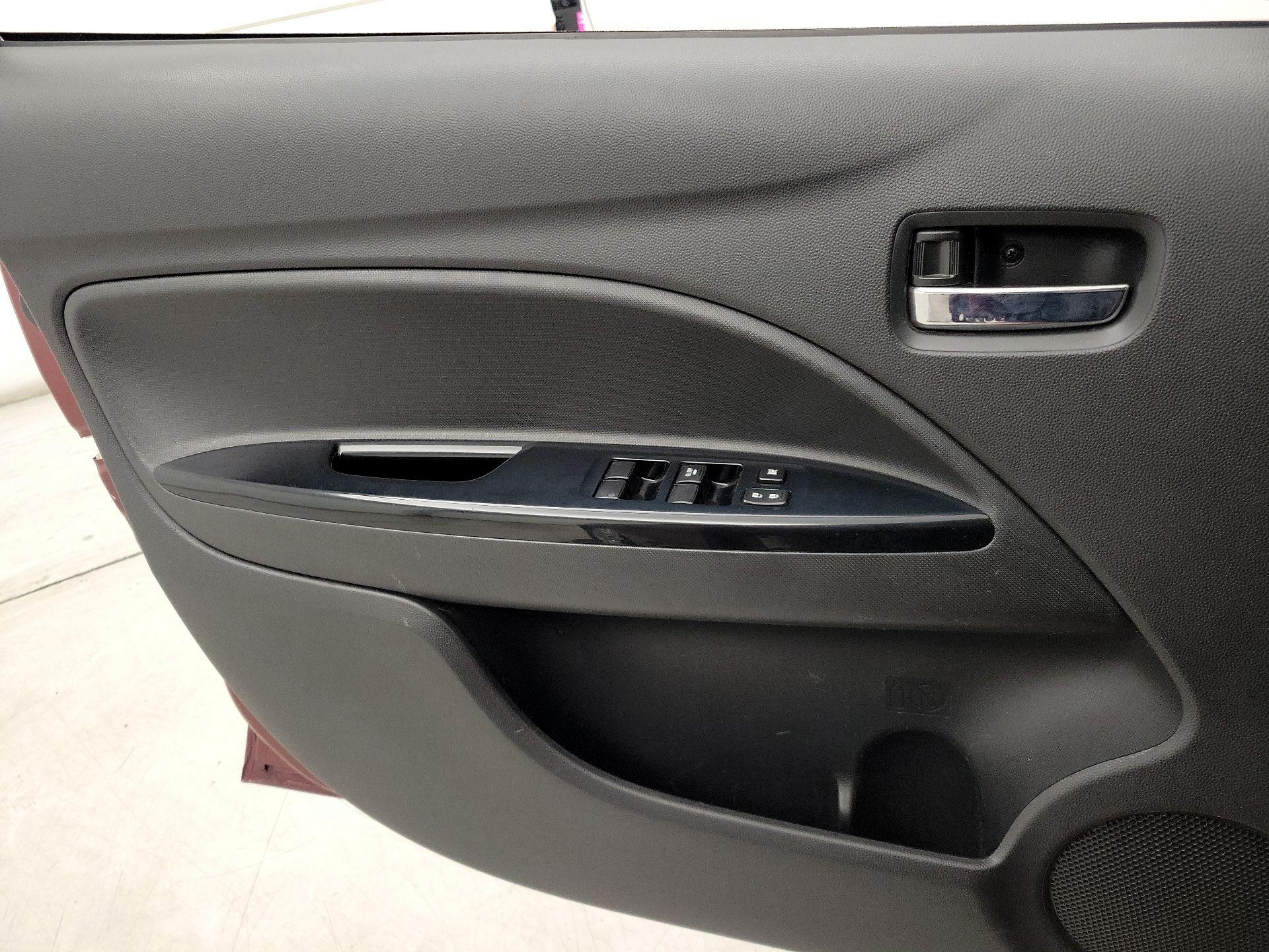 Thumbnail: 2017 Mitsubishi Mirage - 12