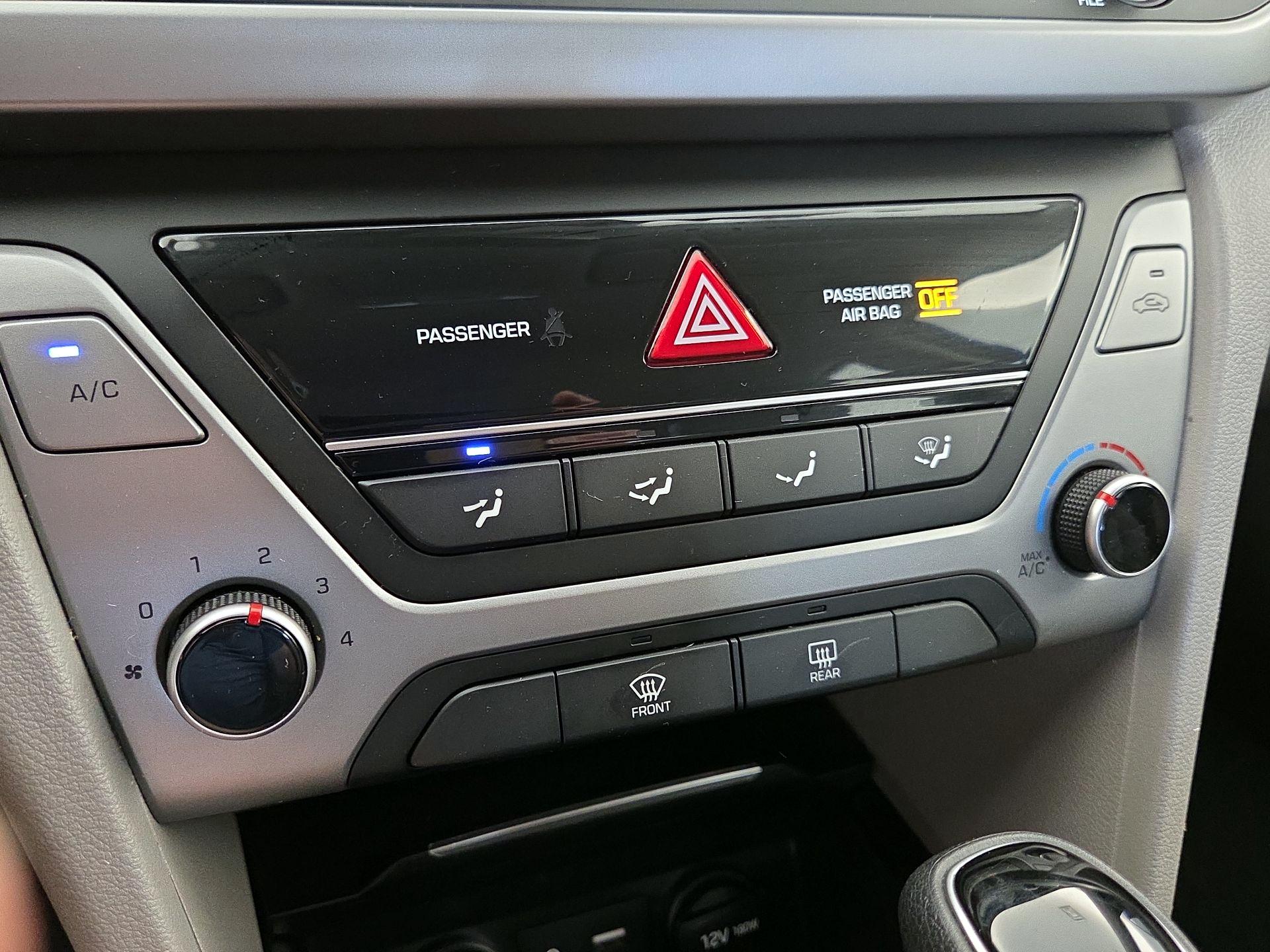 Thumbnail: 2018 Hyundai Elantra - 16