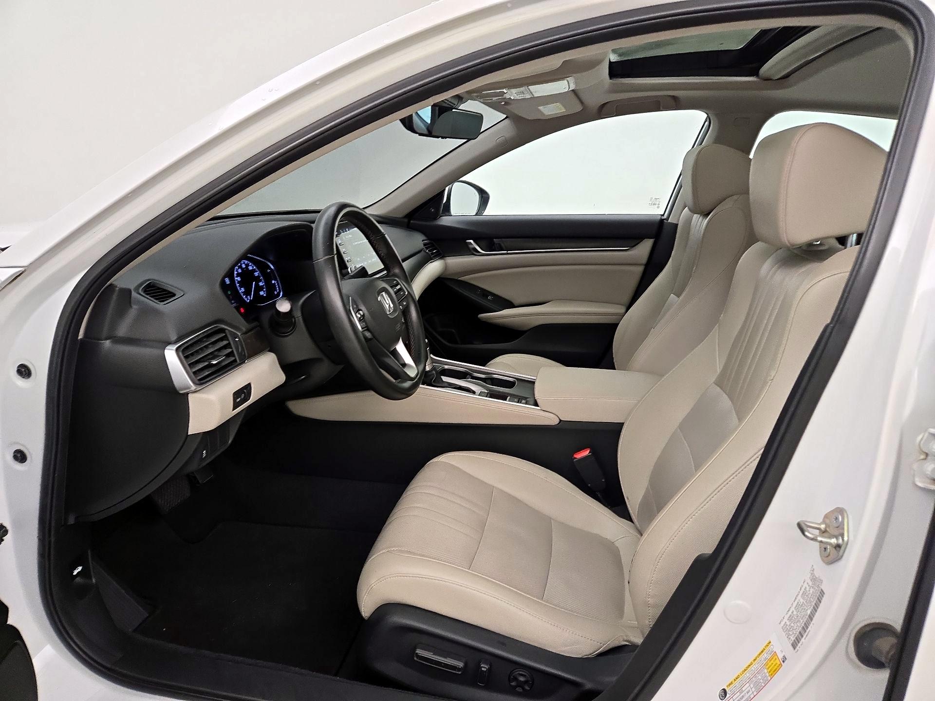 Thumbnail: 2019 Honda Accord - 11