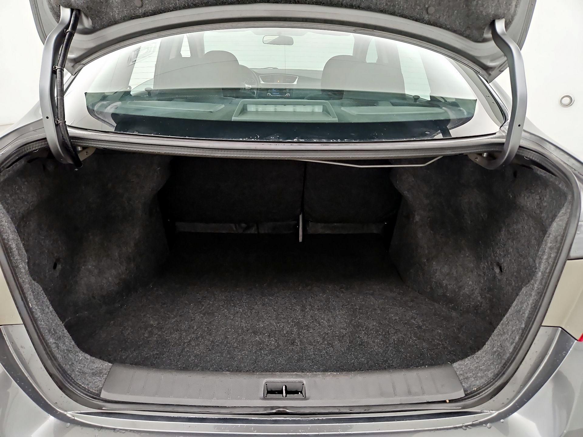 Thumbnail: 2018 Nissan Sentra - 20