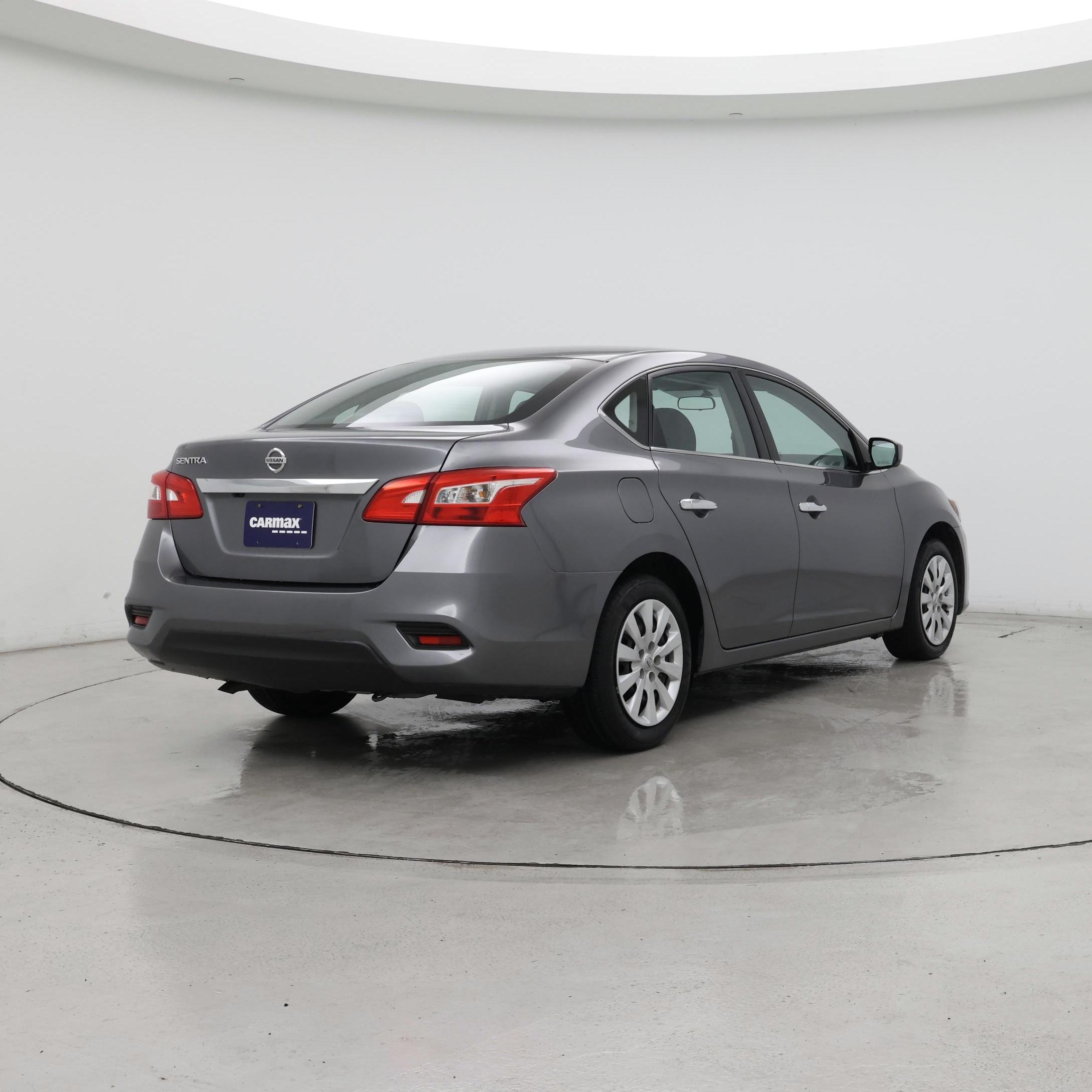 Thumbnail: 2018 Nissan Sentra - 8