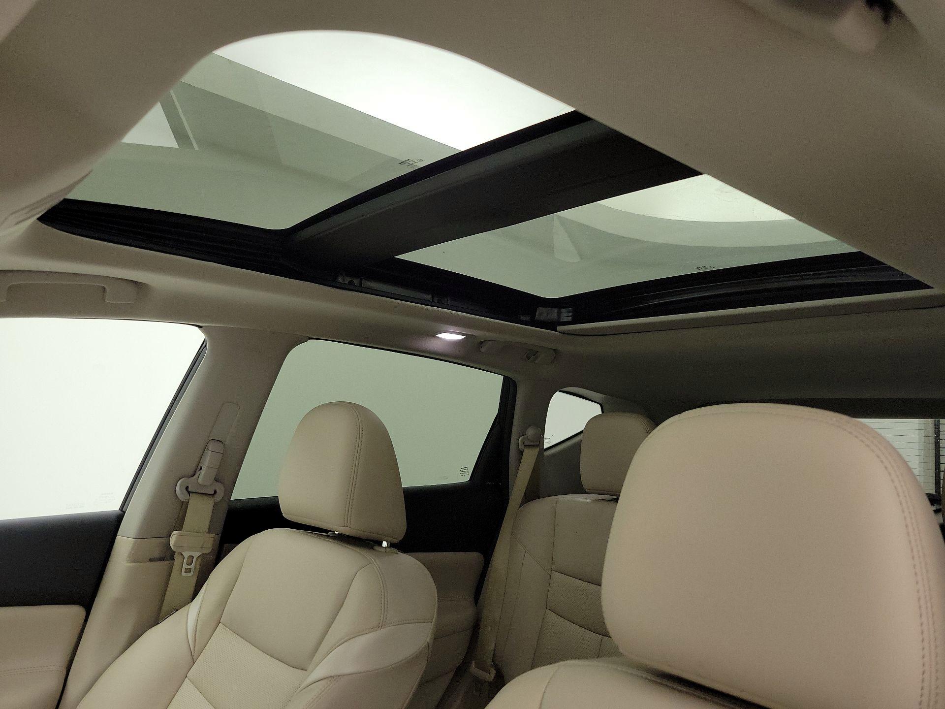 Thumbnail: 2019 Nissan Murano - 19